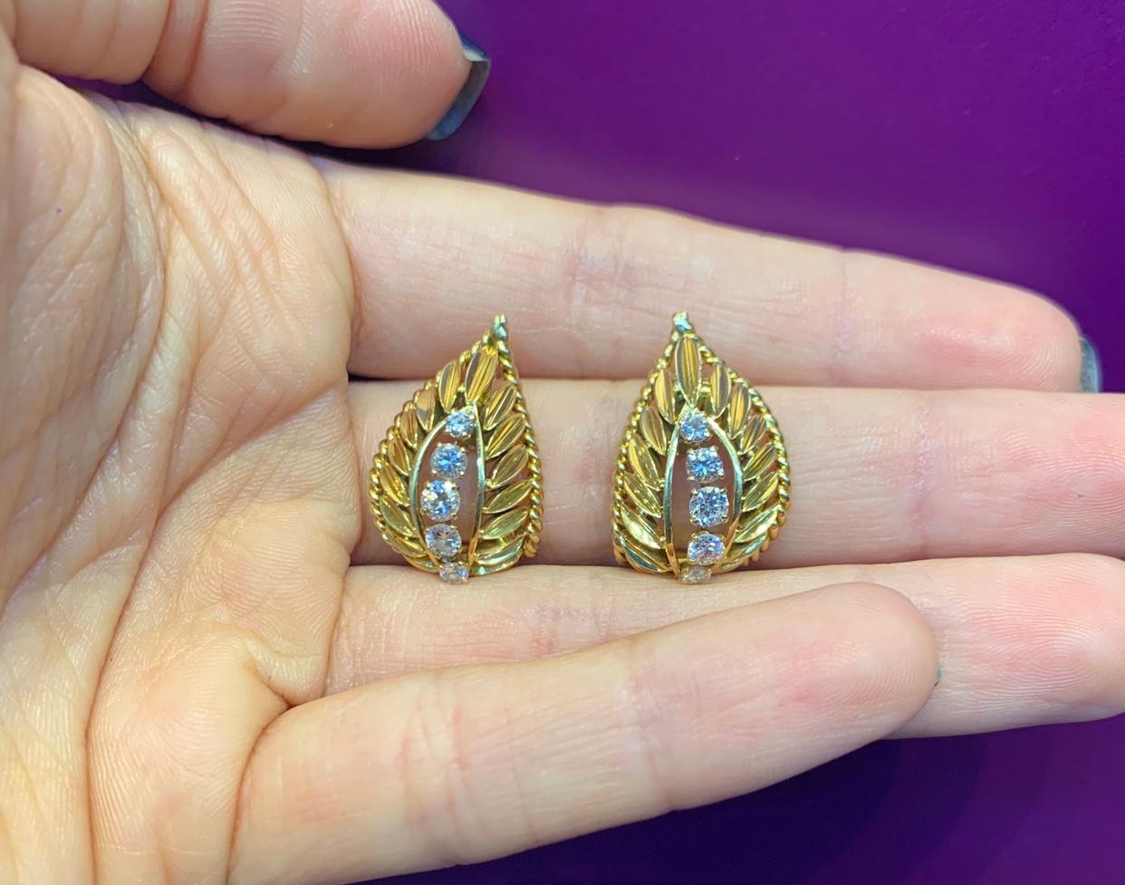 Van Cleef and Arpels Yellow Gold and Diamond Earrings In Excellent Condition In New York, NY