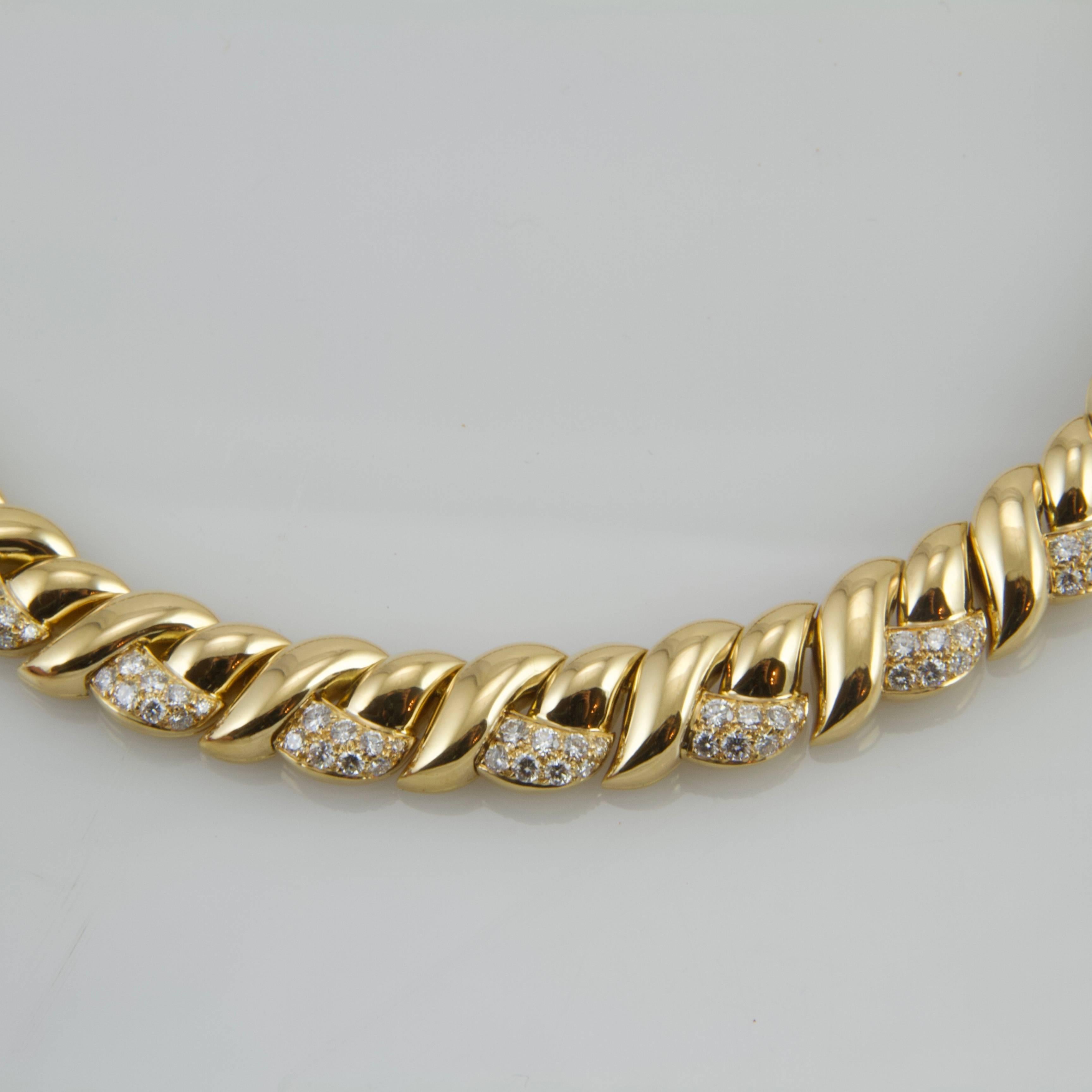 Women's or Men's Van Cleef & Arpels Yellow Gold and Diamond Necklace For Sale
