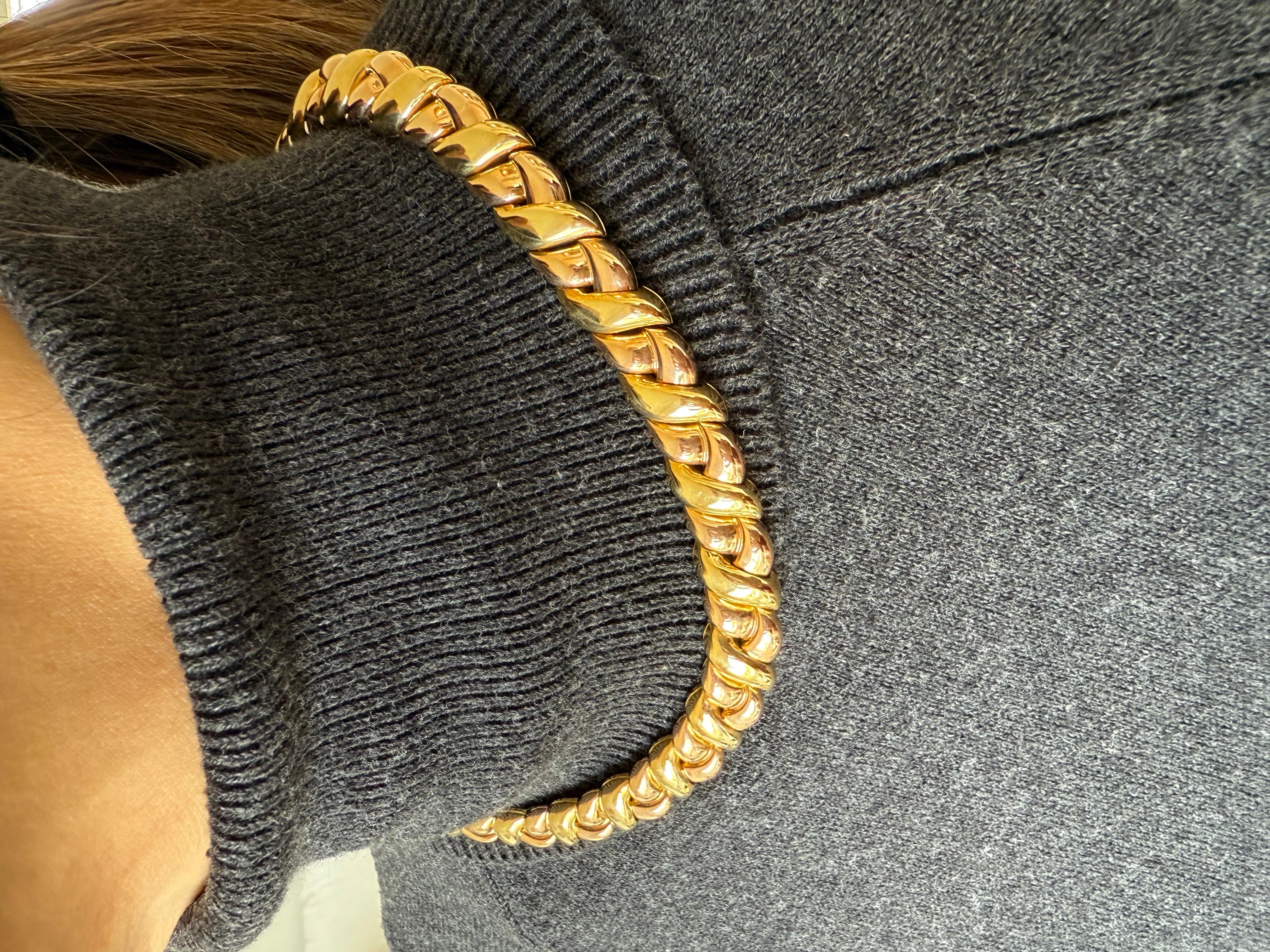Women's or Men's Van Cleef and Arpels Yellow Gold Collar