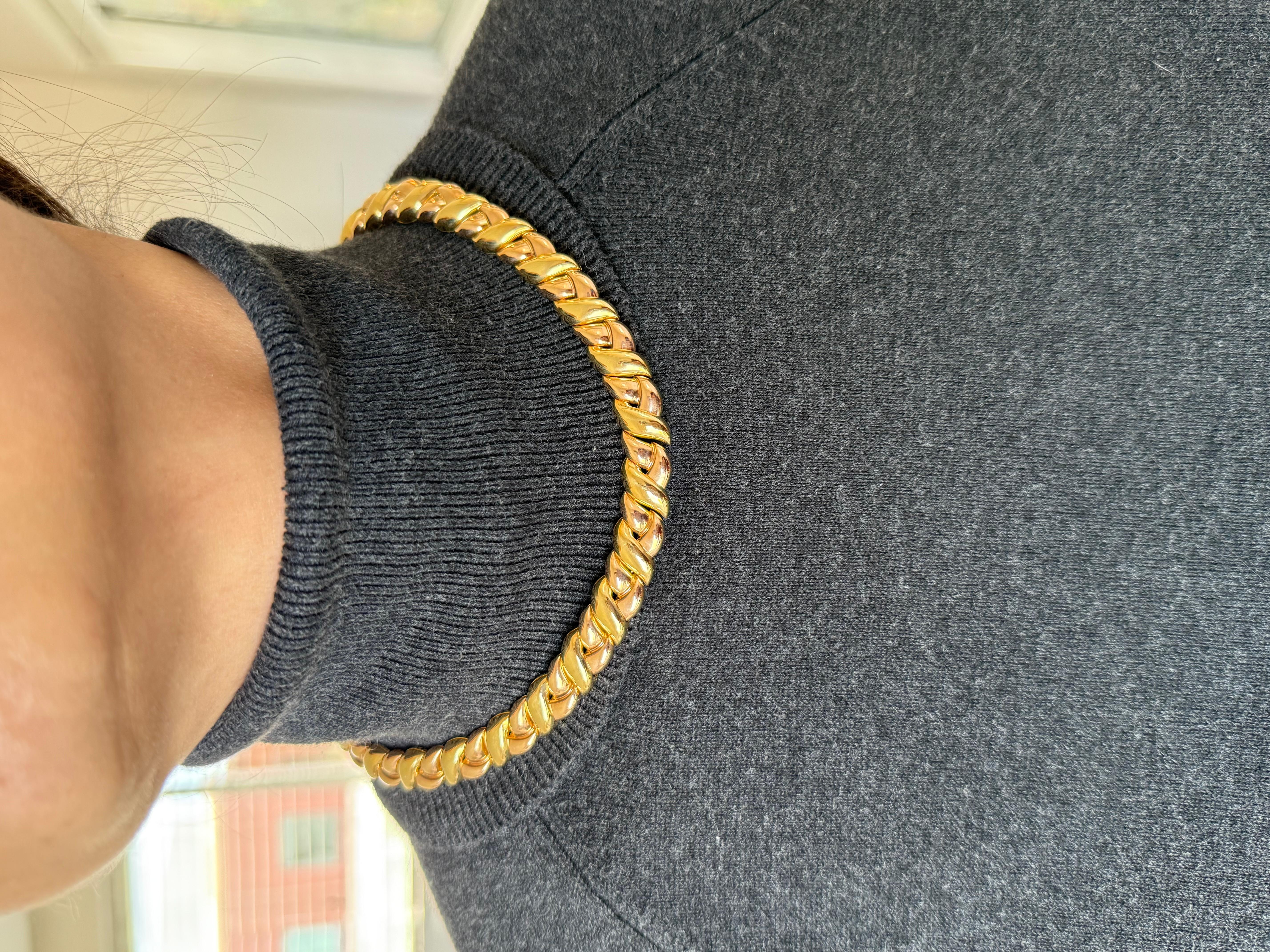 Van Cleef and Arpels Yellow Gold Collar 1