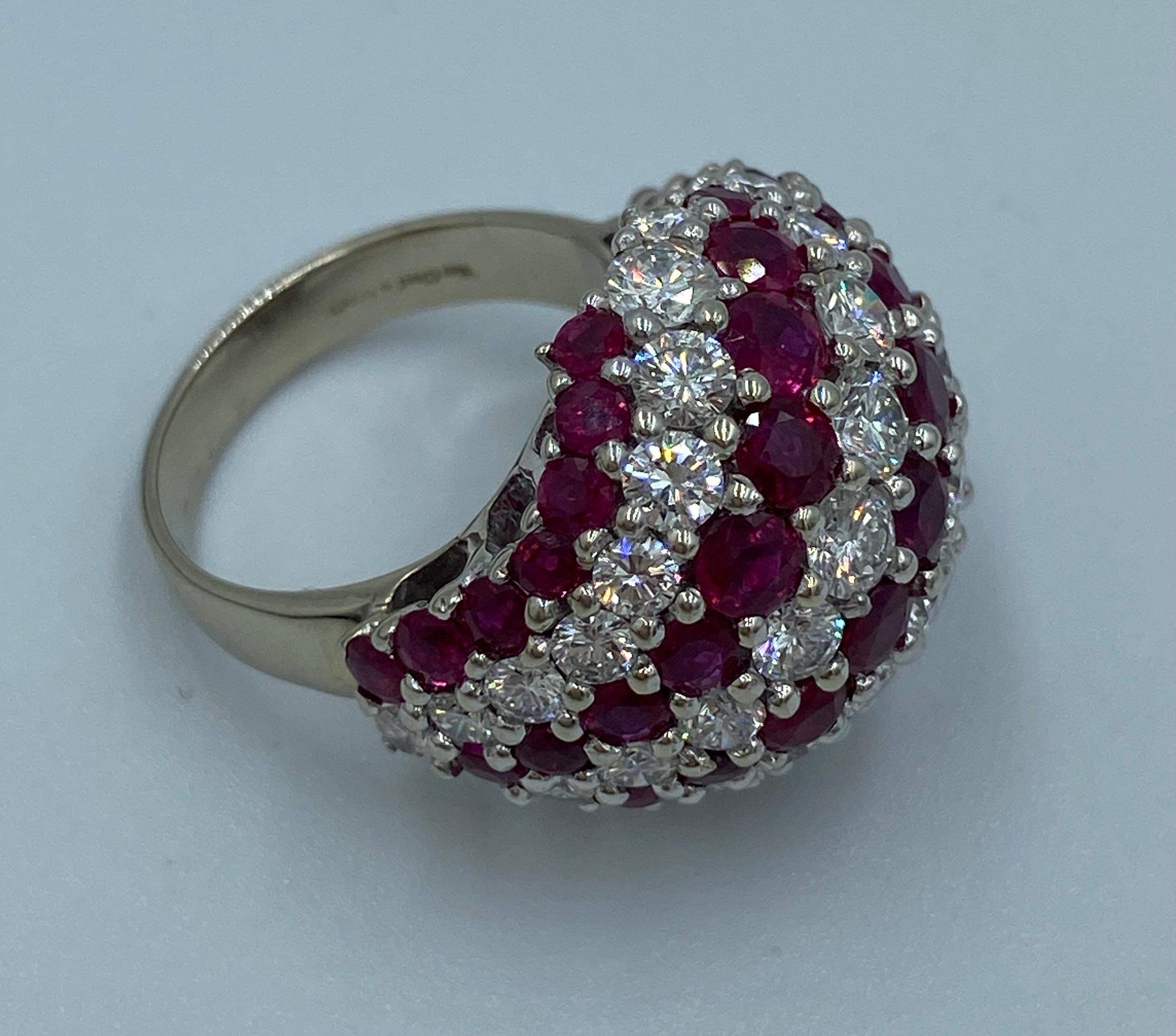Van Cleef & Appels 1970er Diamant- und Rubinbombenring im Zustand „Hervorragend“ in London, GB