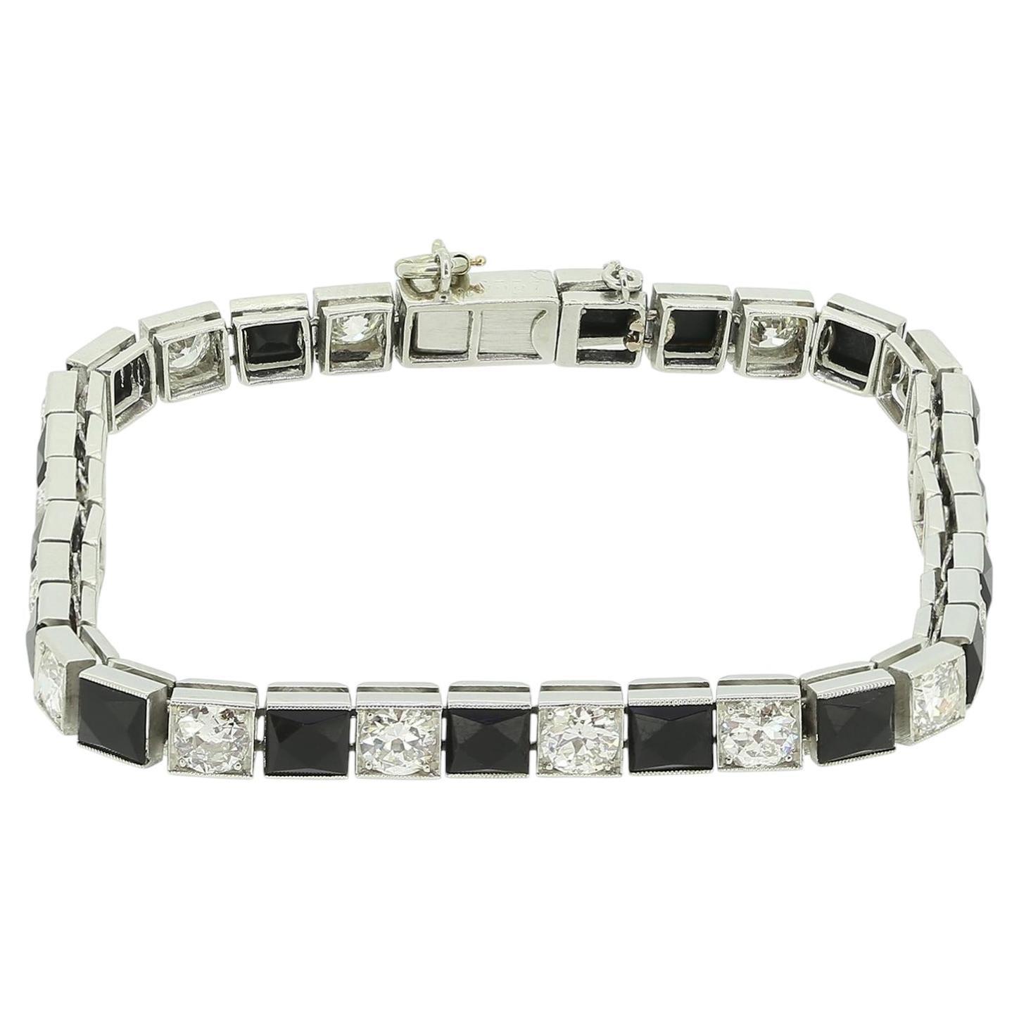 Bracciale Art Déco con onice e diamanti della linea Van Cleef & Aprels