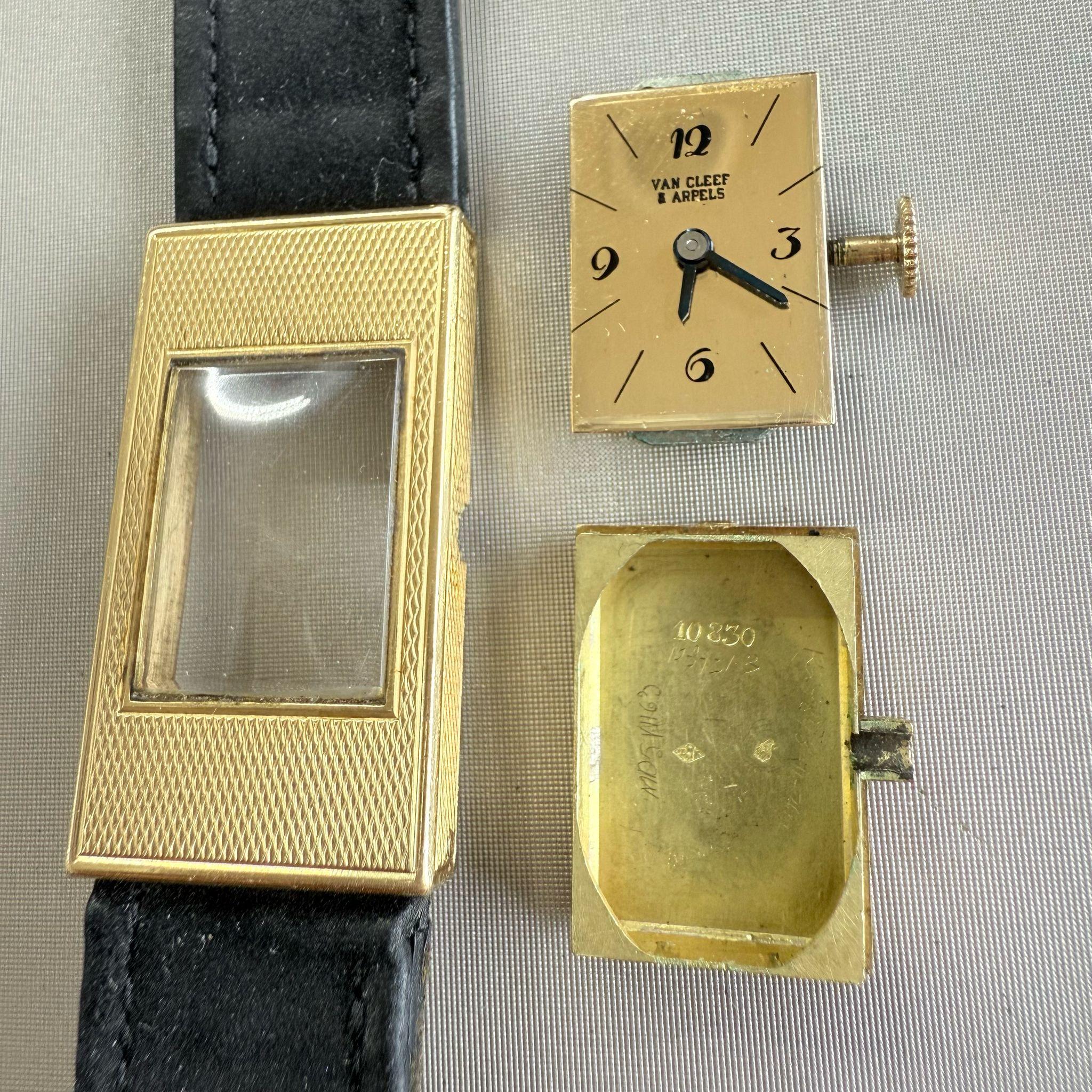 Van Cleef & Arels 18k Yellow Gold Manual Wind Watch For Sale 4