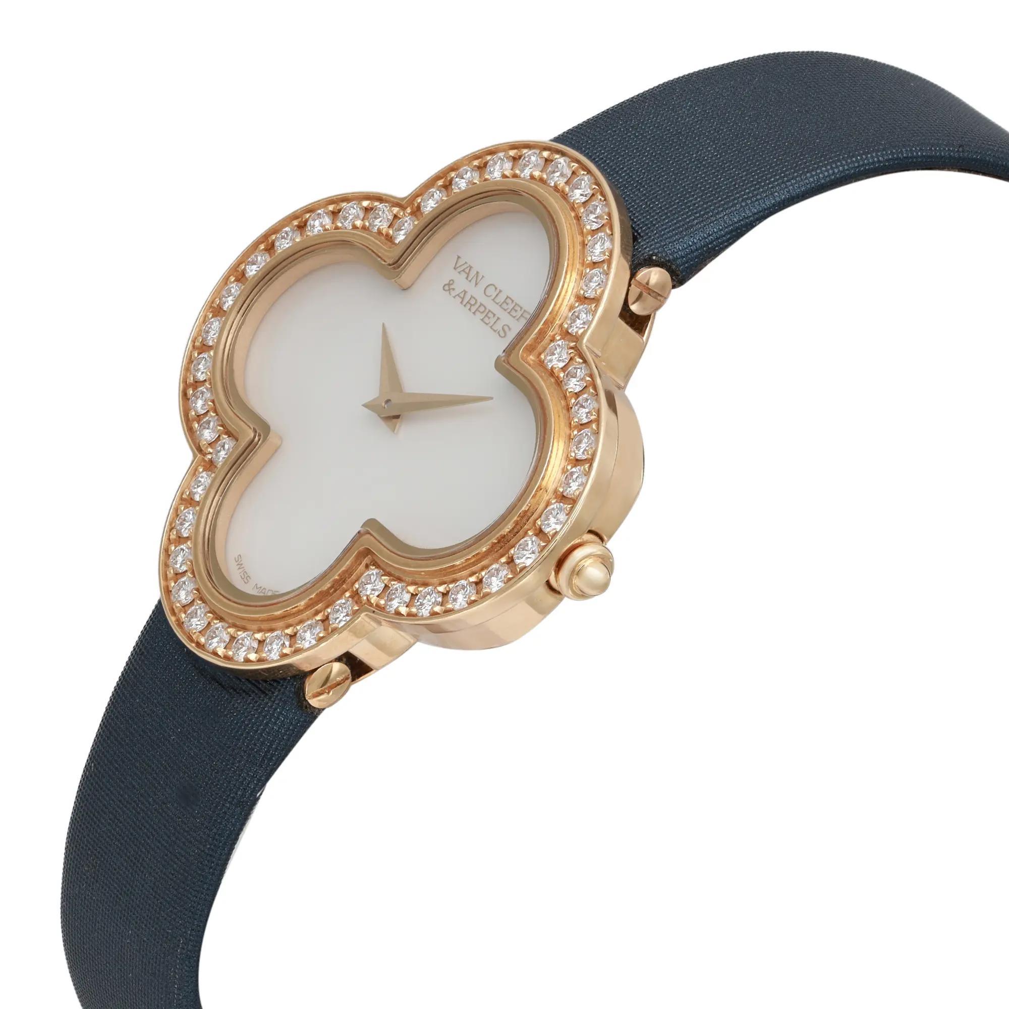 Van Cleef & Arpel Alhambra Medium 30mm 18k Gold Diamond MOP Dial Watch ARF52800 In Good Condition For Sale In New York, NY