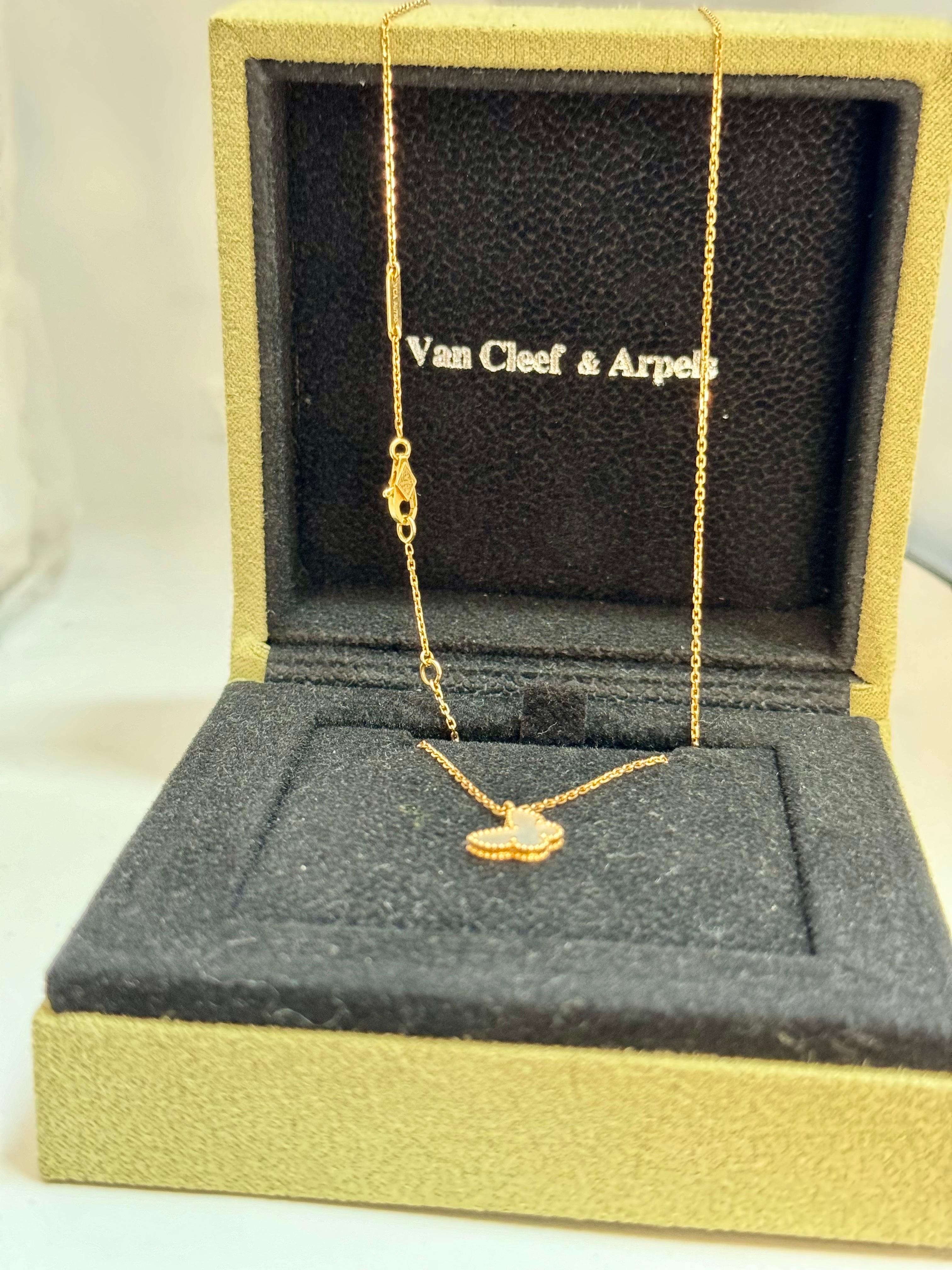 Van Cleef & Arpel MOTHER OF PEARL Butterfly Necklace Sweet Alhambra Yellow gold 2