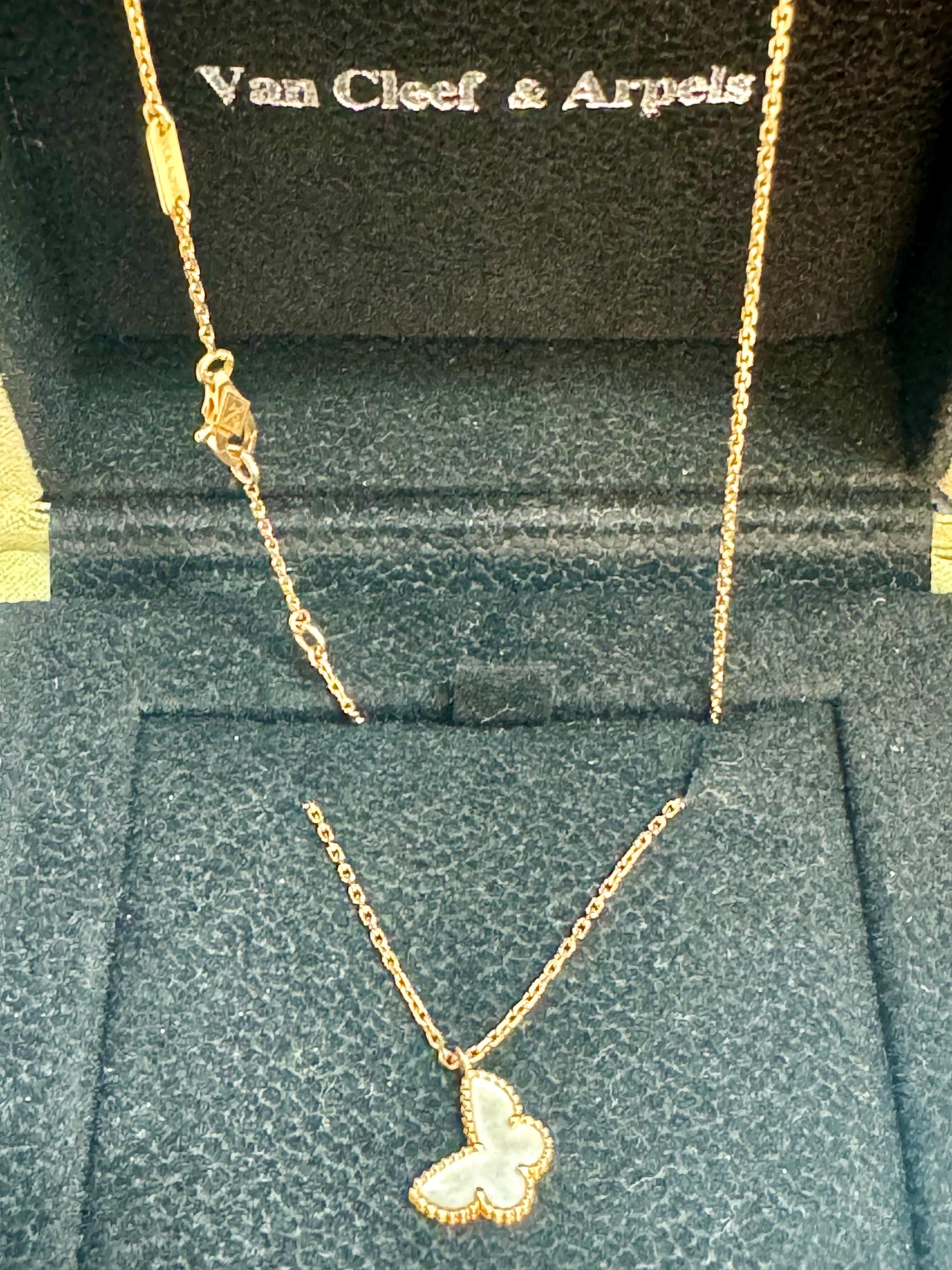 Van Cleef & Arpel MOTHER OF PEARL Butterfly Necklace Sweet Alhambra Yellow gold 3