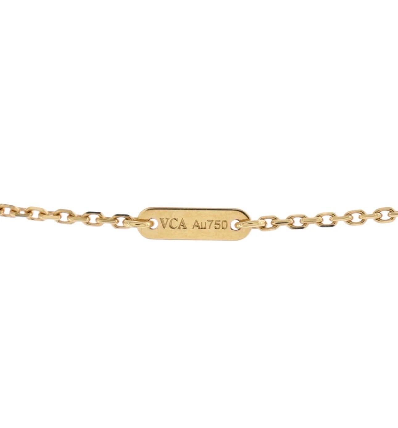 Van Cleef & Arpel MOTHER OF PEARL Butterfly Necklace Sweet Alhambra Yellow gold In Excellent Condition In New York, NY