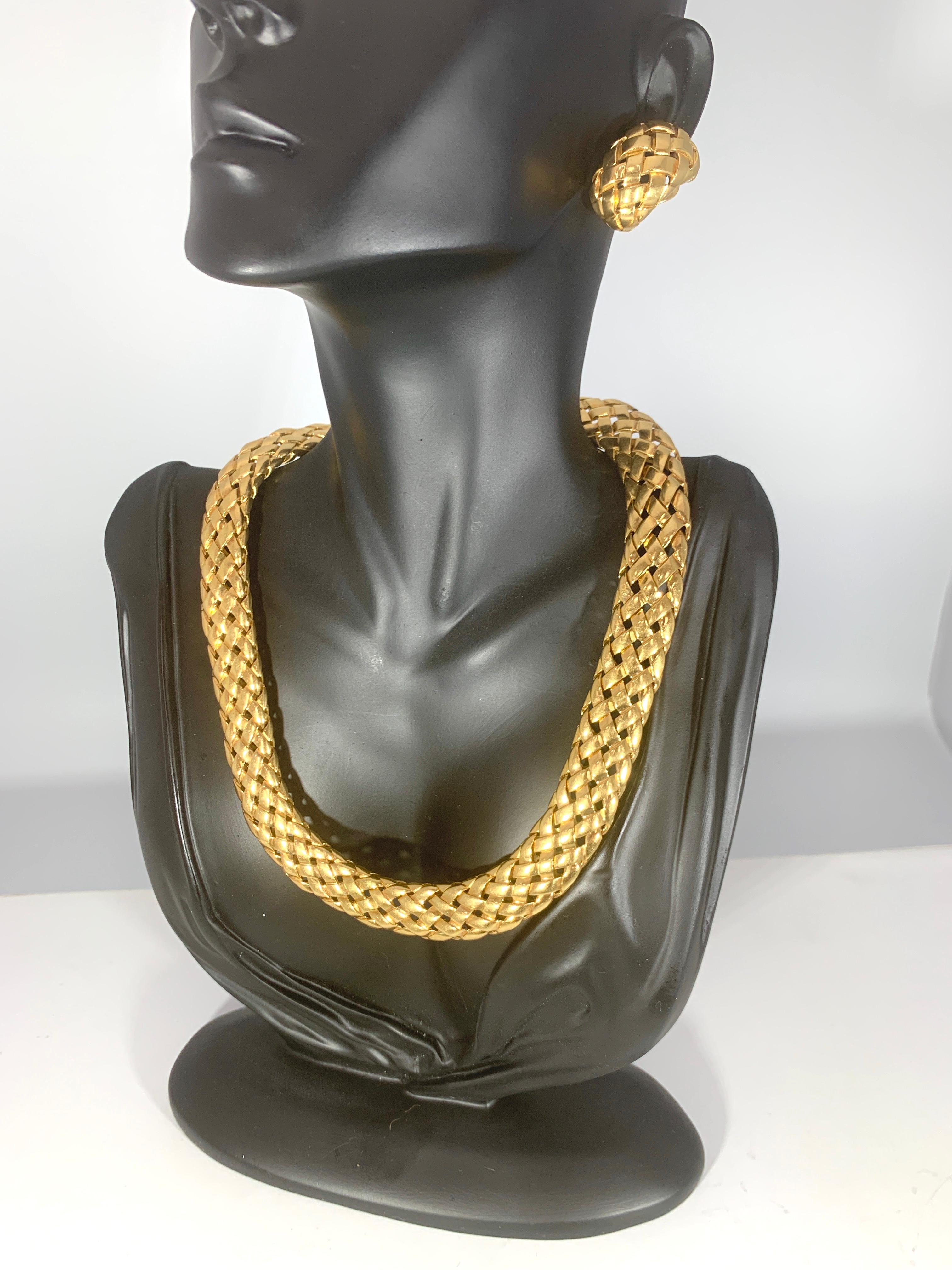 Van Cleef & Arpels Necklace and Earrings Bridal Suite 128 Grams 18k Gold, Estate 10
