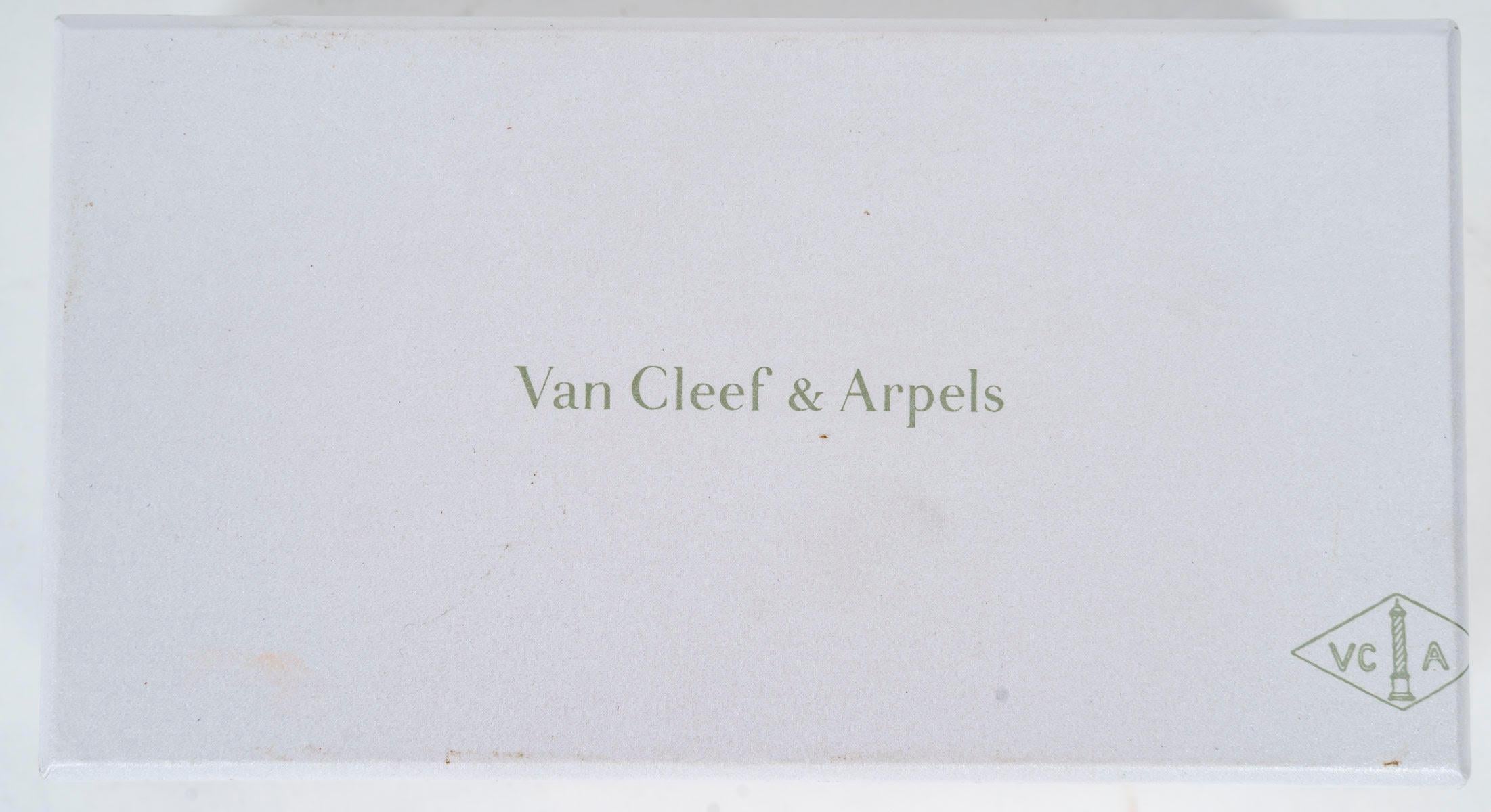 Van Cleef & Arpels Samt-Schmuckkästchen für ein Armband, 1990. im Zustand „Gut“ im Angebot in Saint-Ouen, FR
