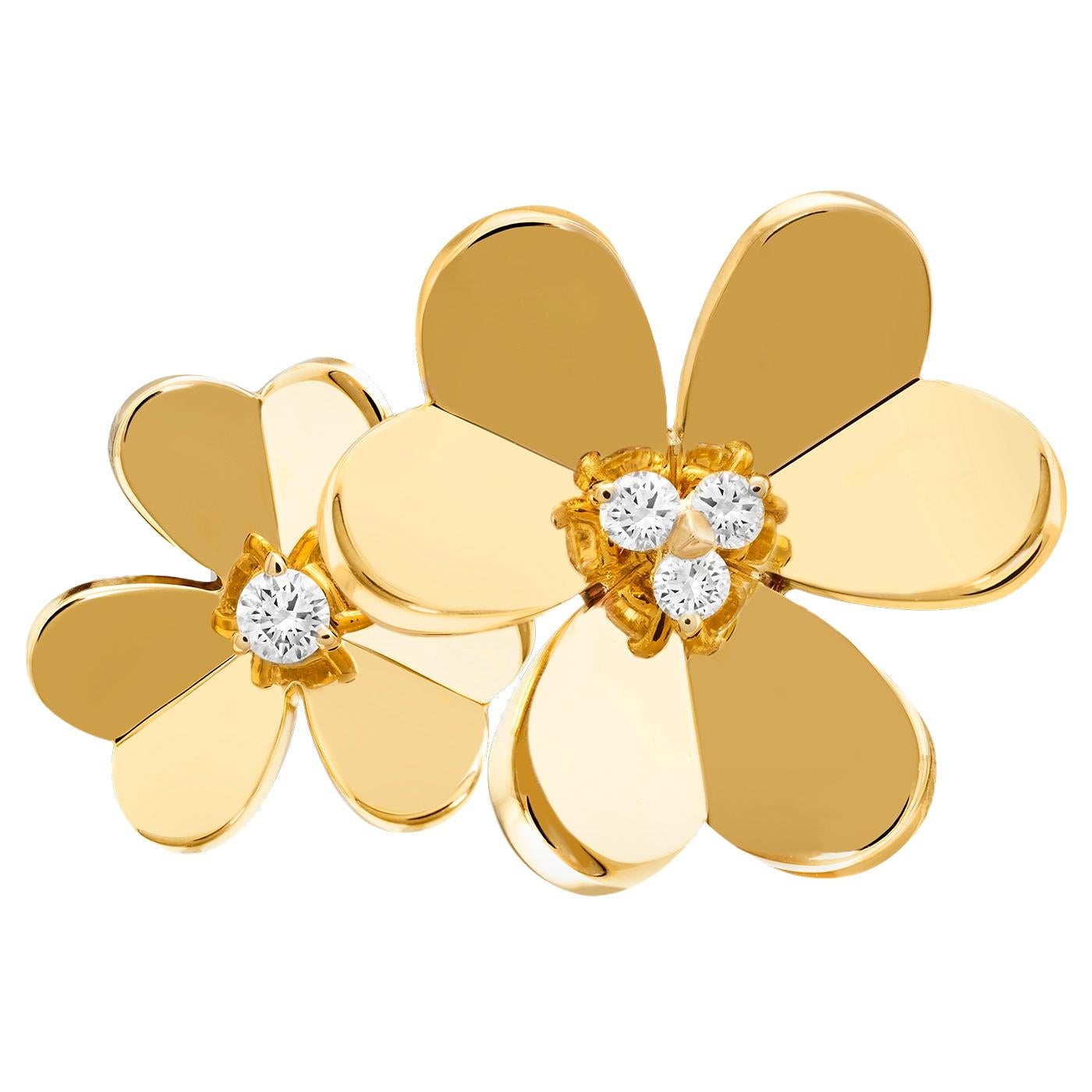 Modernist Van Cleef & Arpels 0.23ct Frivole Between the Finger 18K Yellow Gold Ring For Sale