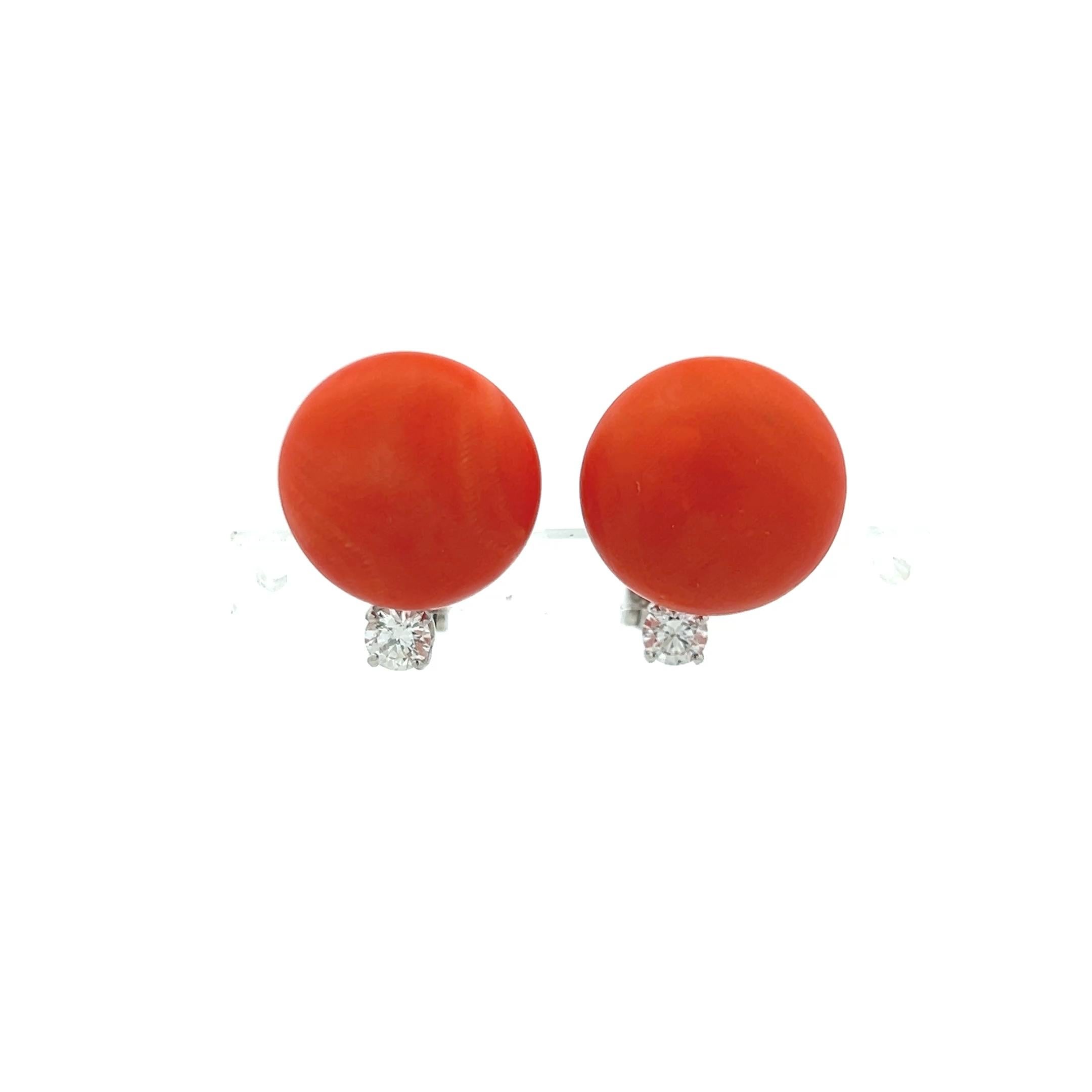 Women's Van Cleef & Arpels 0.50 Carat Round Diamond Coral Platinum Clip On Earrings For Sale