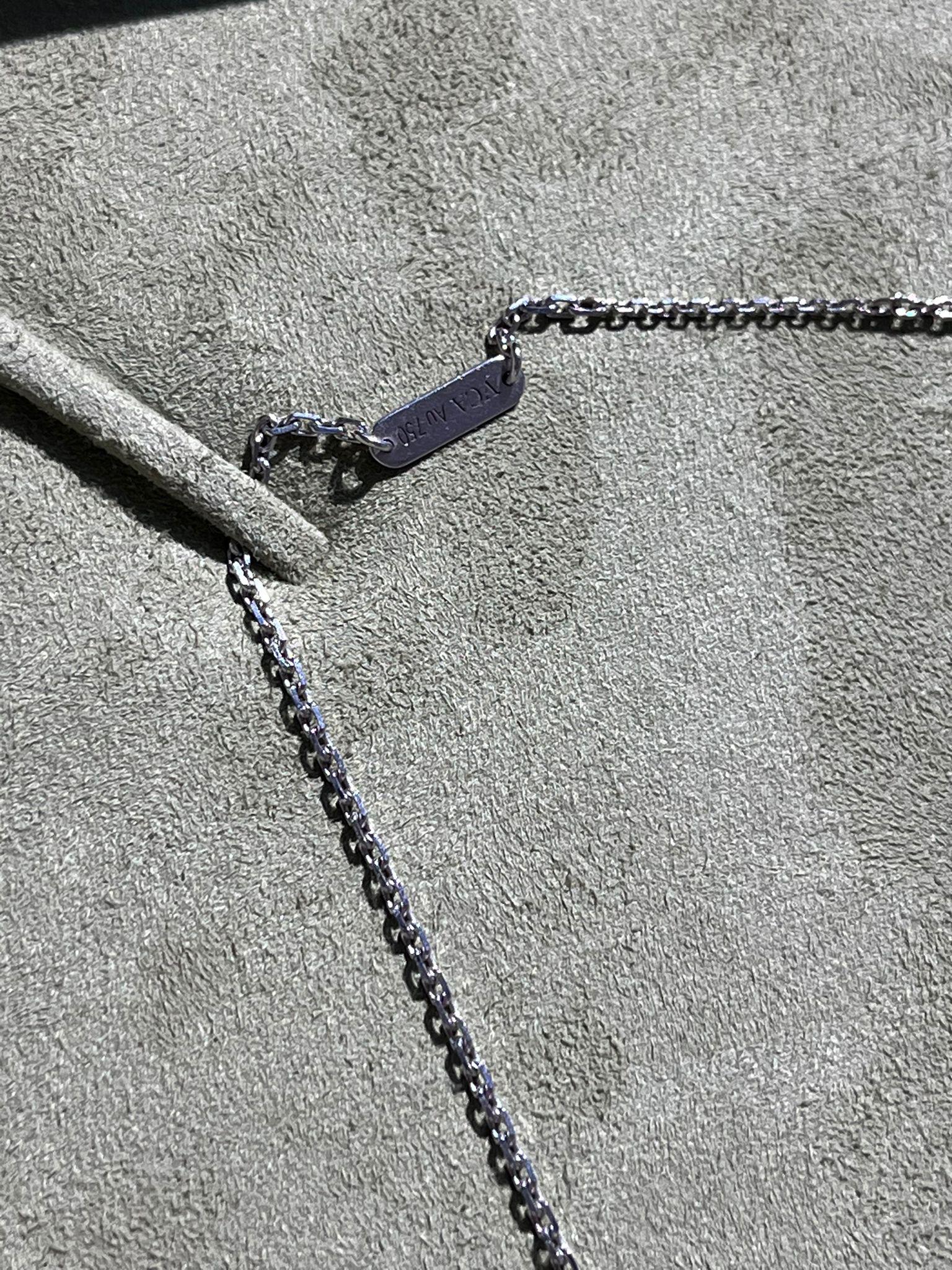 Van Cleef & Arpels - Ciondolo a farfalla con diamanti rotondi e taglio marquise da 0,88 ct. in vendita 1