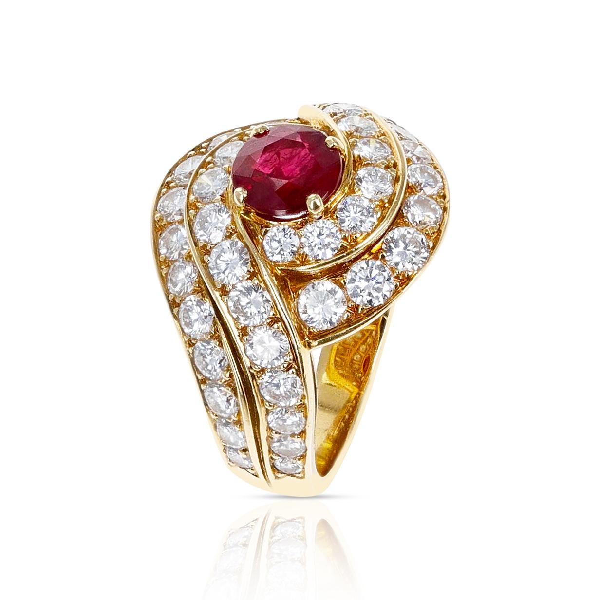 Women's or Men's Van Cleef & Arpels 0.95 Ct. Round Center Ruby and 2.10 Ct. Diamond Cocktail Ring For Sale