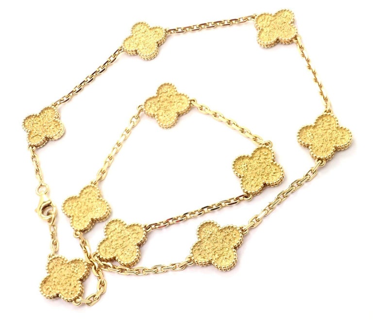 Van Cleef & Arpels 10 Motif Diamond Vintage Alhambra Yellow Gold Necklace In Excellent Condition For Sale In Holland, PA