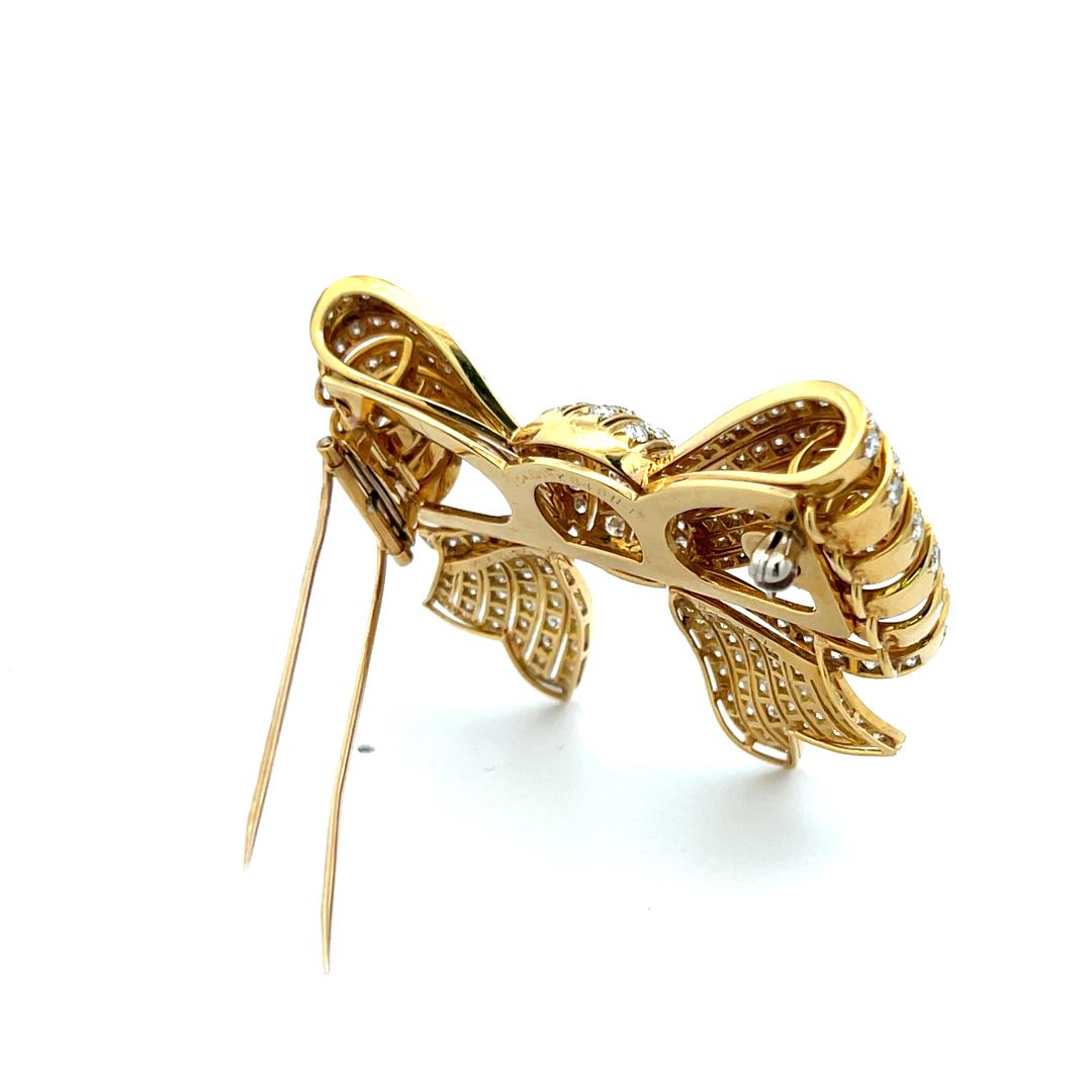 Van Cleef & Arpels Broche en or jaune 18 carats avec diamant rond de 10,00 carats en vente 4