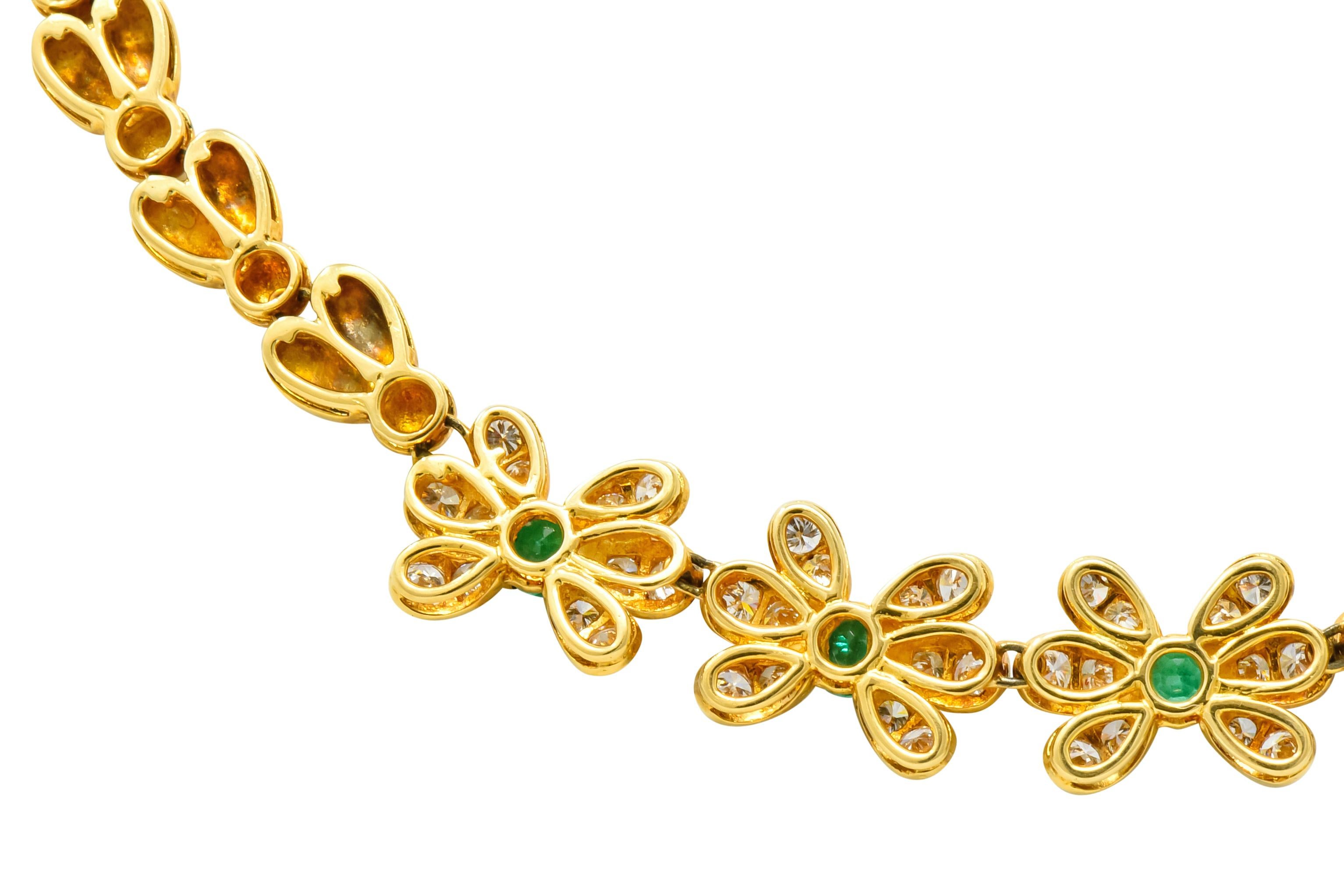 Women's or Men's Van Cleef & Arpels 10.74 Carat Diamond Emerald 18 Karat Gold Floral Necklace