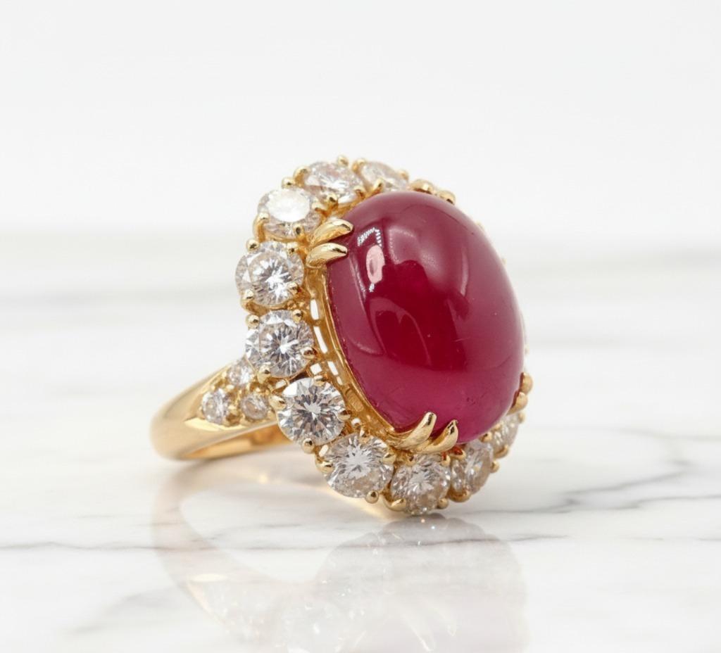 Van Cleef & Arpels 11 Carat Large Cabochon Ruby & Diamond Ring For Sale 1
