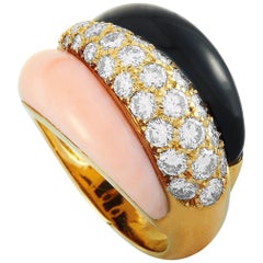 Van Cleef & Arpels 1.42 Carat Diamond and Black/Pink Coral Yellow Gold Ring