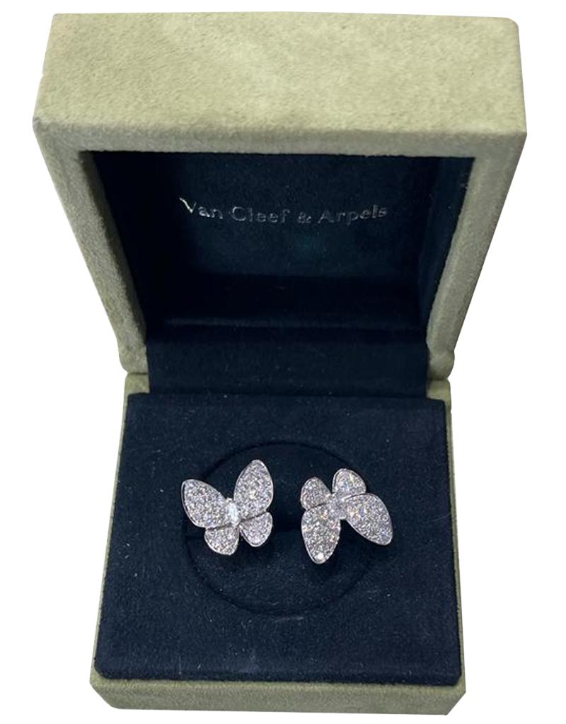 Modernist Van Cleef & Arpels 1.67ct Two Butterfly Between the Finger 18K White Gold Ring For Sale