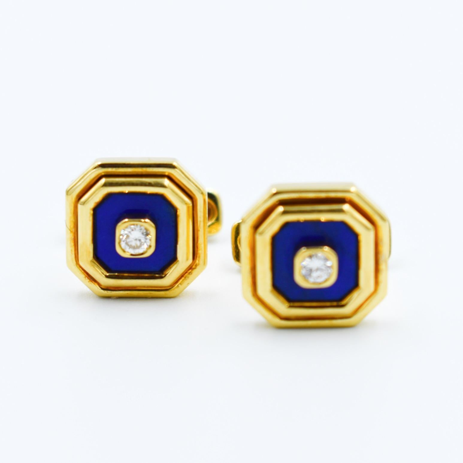 Brilliant Cut Van Cleef & Arpels 18-Carat Gold Cufflinks with Lapis Lazuli and Diamonds For Sale