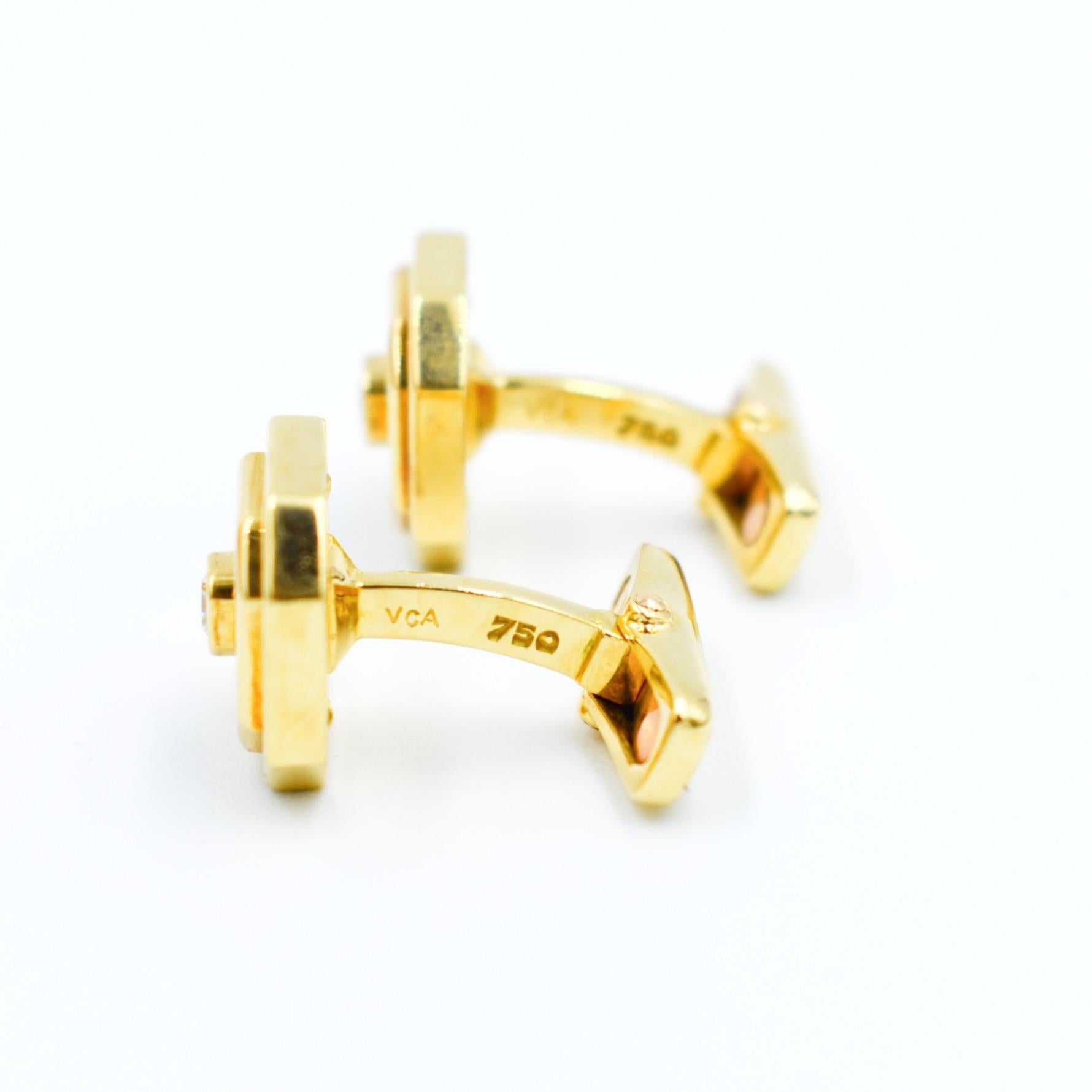 Van Cleef & Arpels Manschettenknöpfe aus 18 Karat Gold mit Lapislazuli und Diamanten im Zustand „Hervorragend“ im Angebot in PARIS, FR