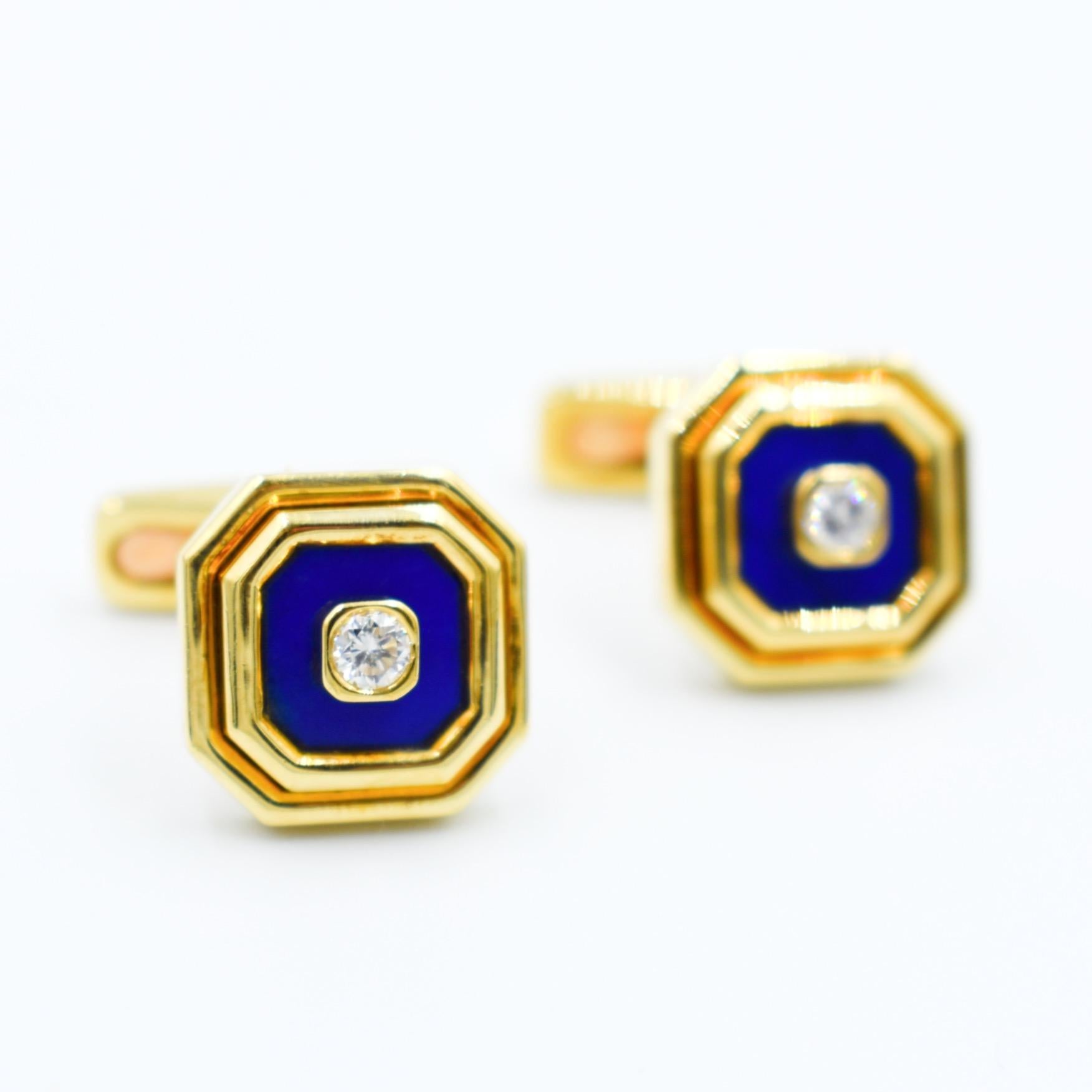 Men's Van Cleef & Arpels 18-Carat Gold Cufflinks with Lapis Lazuli and Diamonds For Sale