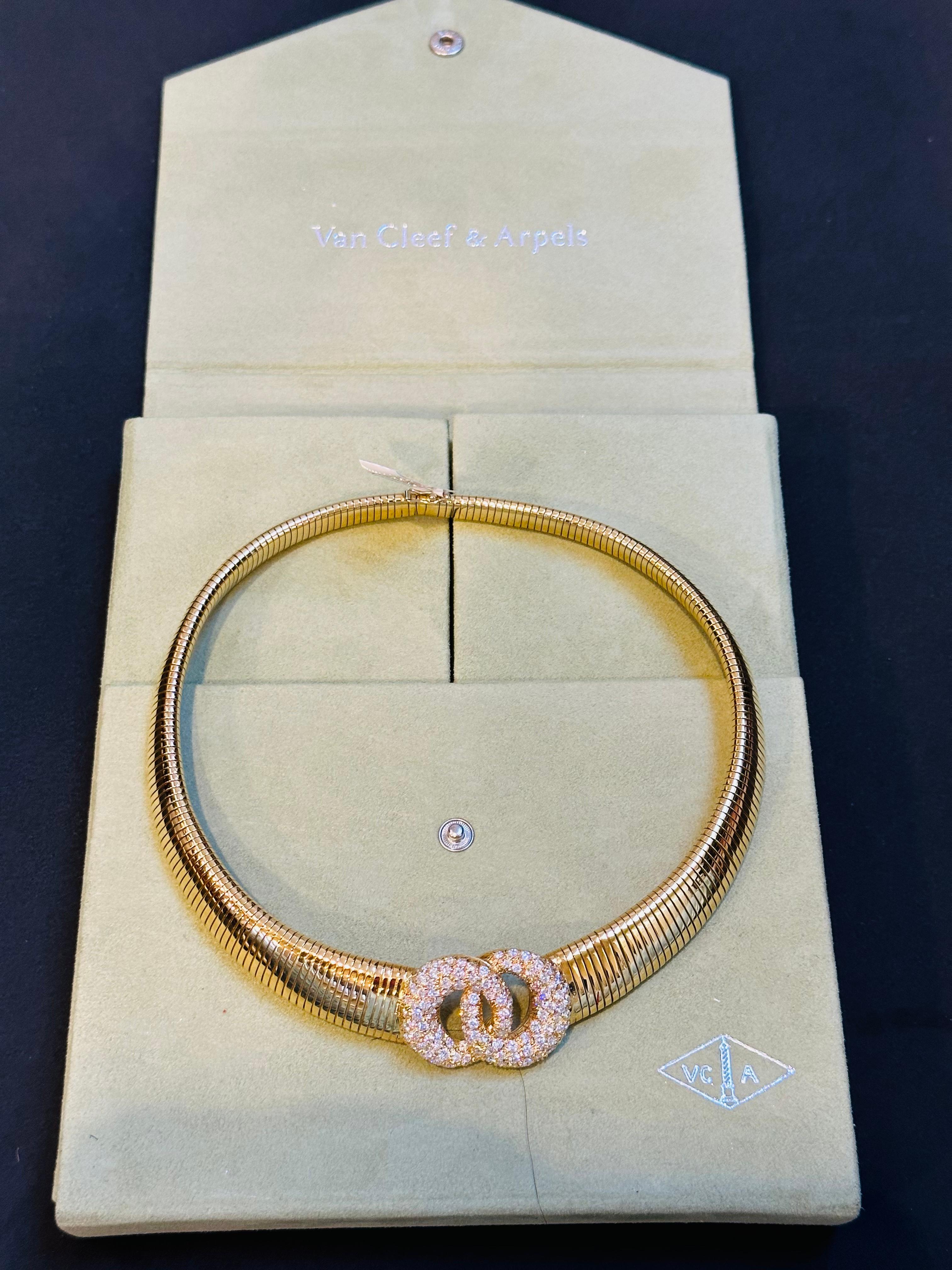Van Cleef & Arpels Halskette mit Halsband/Halskette aus 18 Karat Gelbgold und 6 Karat Diamanten im Angebot 5