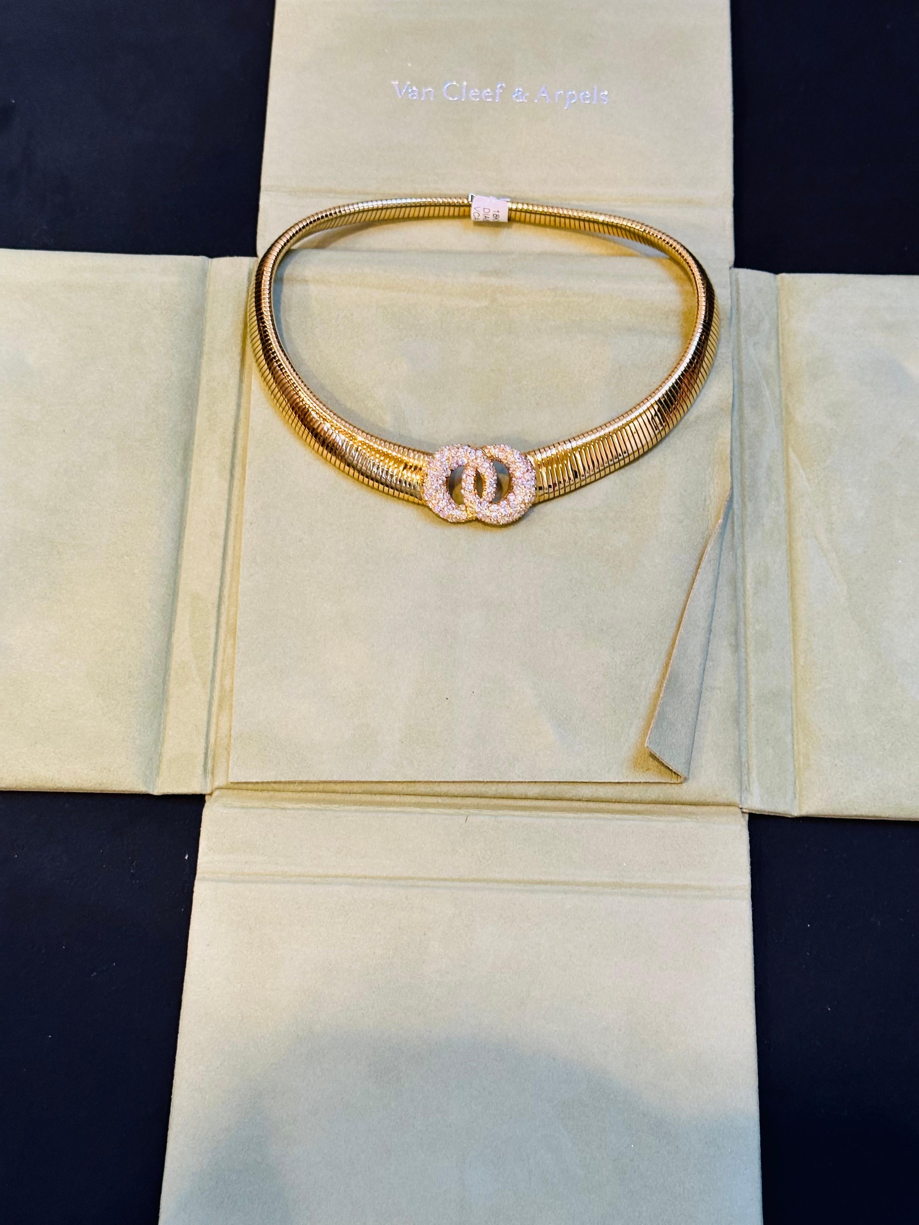 Van Cleef & Arpels Halskette mit Halsband/Halskette aus 18 Karat Gelbgold und 6 Karat Diamanten im Angebot 4