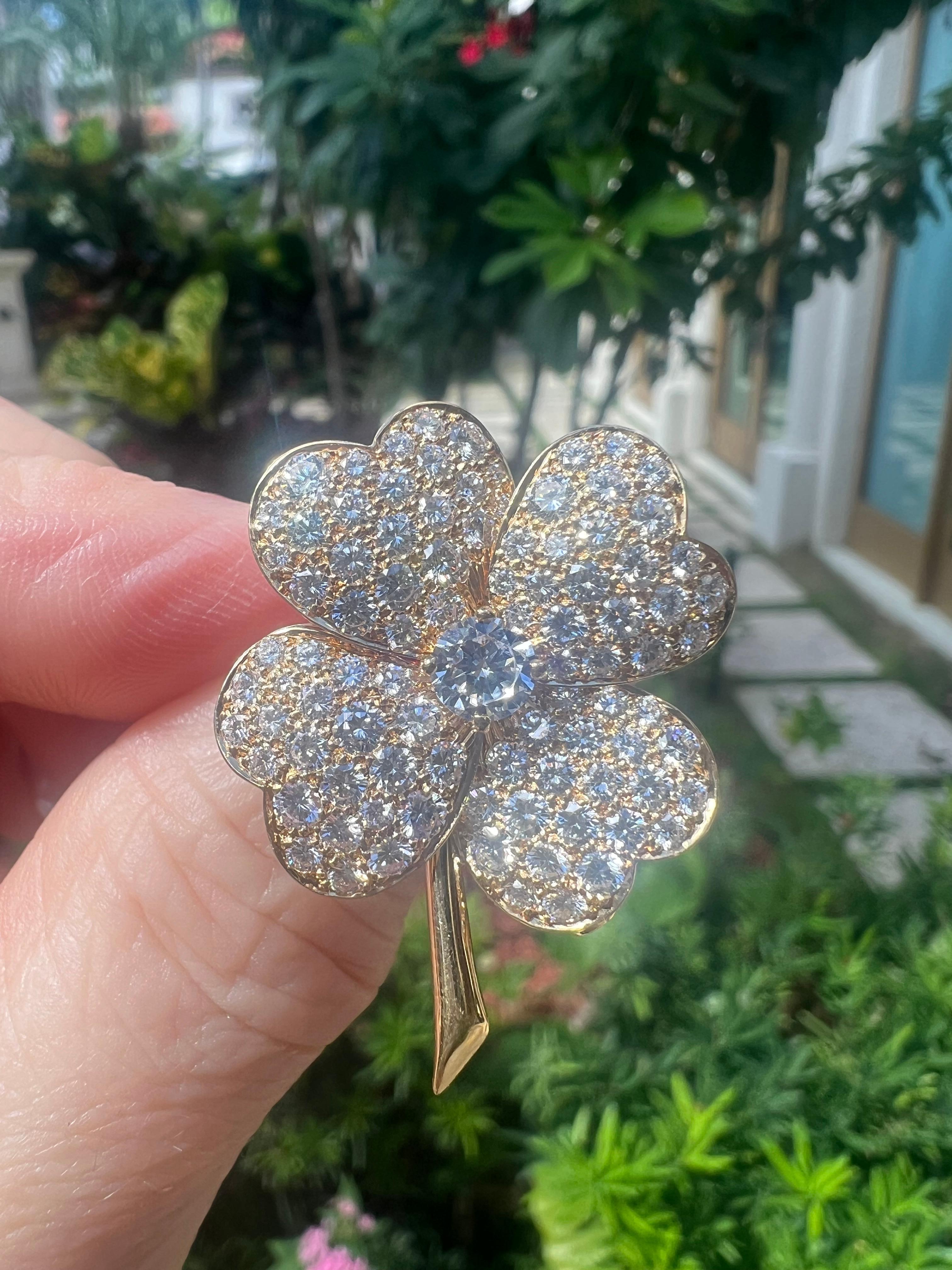 Van Cleef & Arpels 18k Yellow Gold Diamond Cosmos Clip Pendant 3
