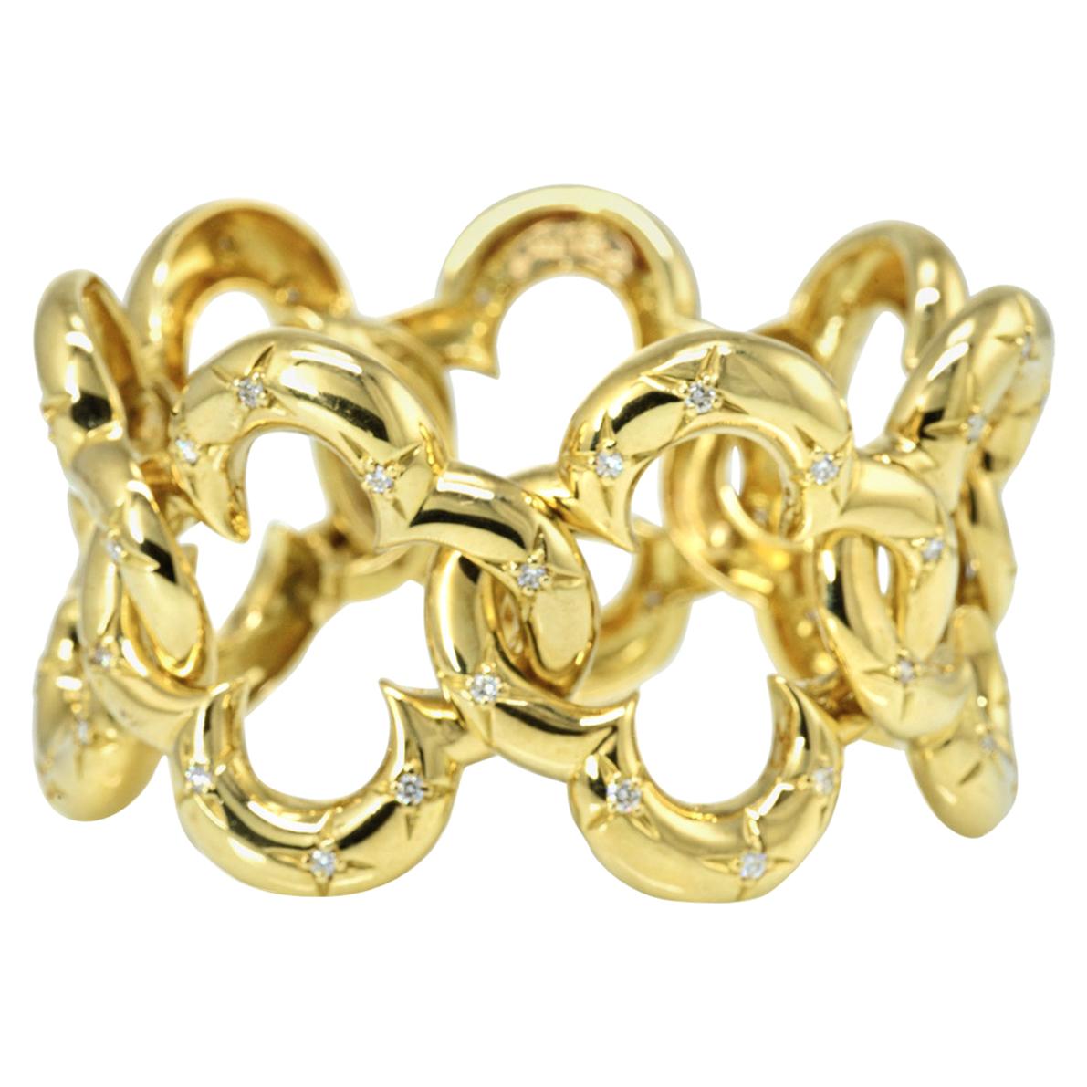 Van Cleef & Arpels 18 Karat Gold Open Link Alhambra Diamond Bracelet