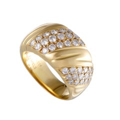 Van Cleef & Arpels 18 Karat Gold Three-Row Diagonal Diamond Pave Band Ring