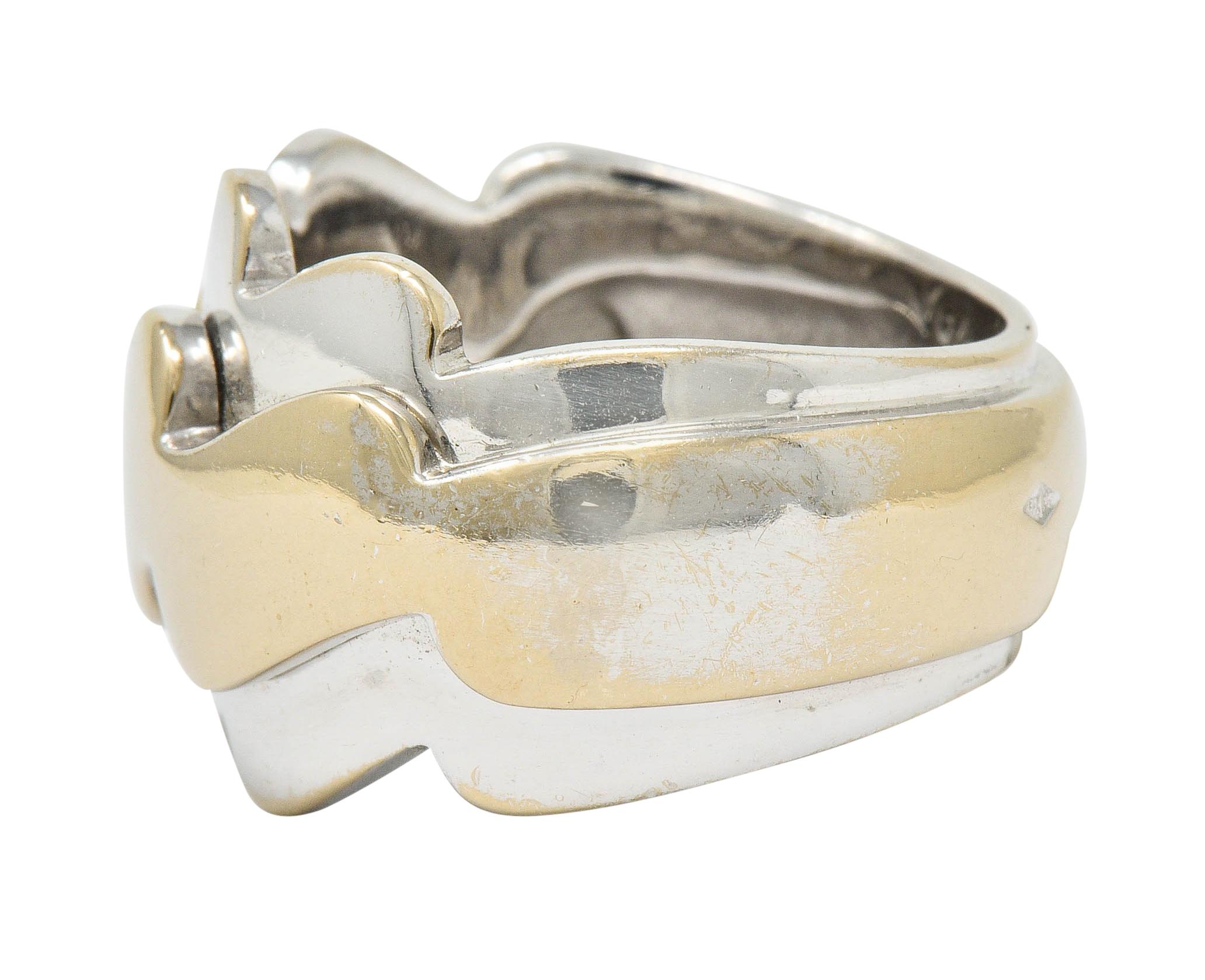 Women's or Men's Van Cleef & Arpels 18 Karat Two-Tone Gold Vintage Wave Band Ring