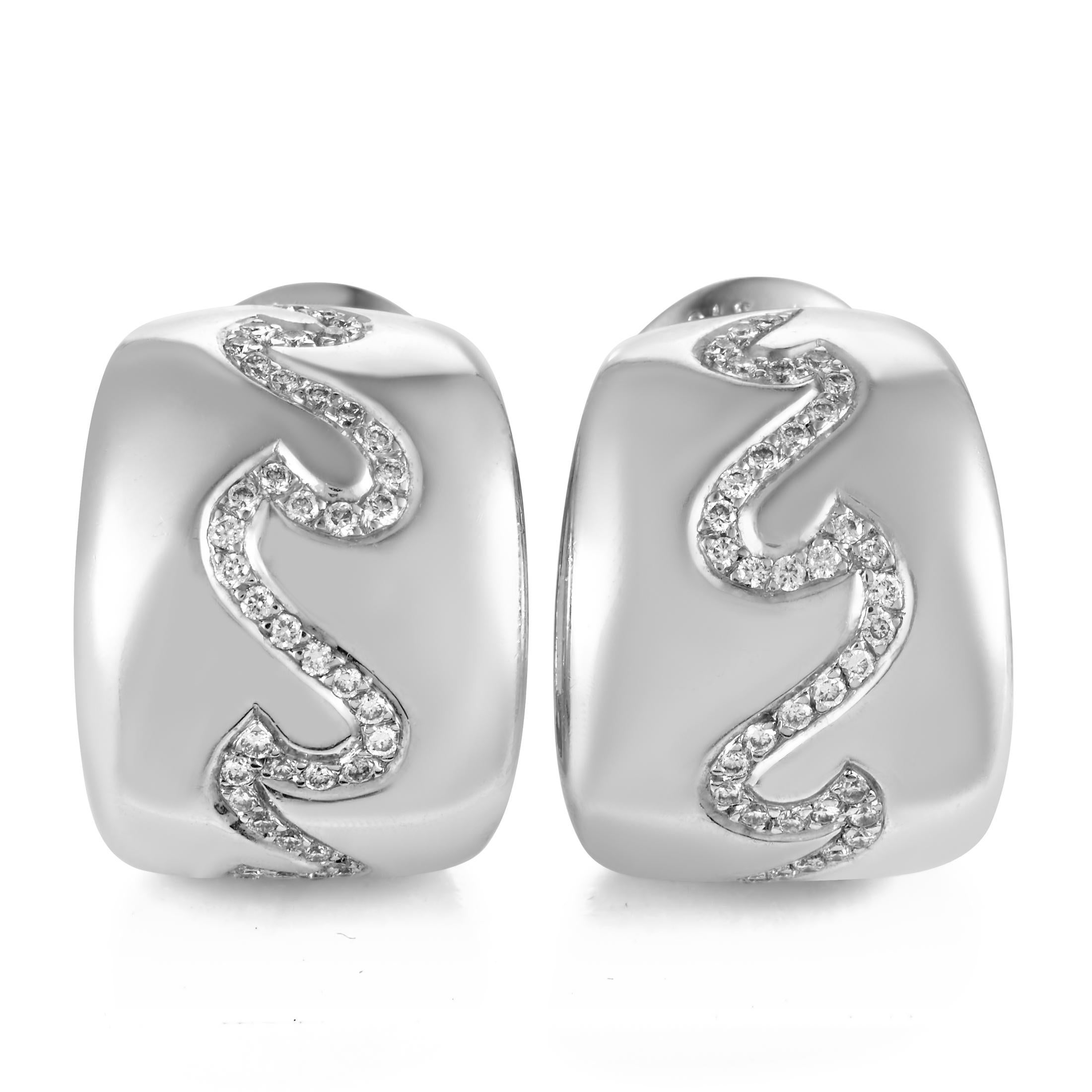 Van Cleef & Arpels 18 Karat White Gold 0.90 Carat Diamond Wave Huggie Earrings In Excellent Condition In Southampton, PA