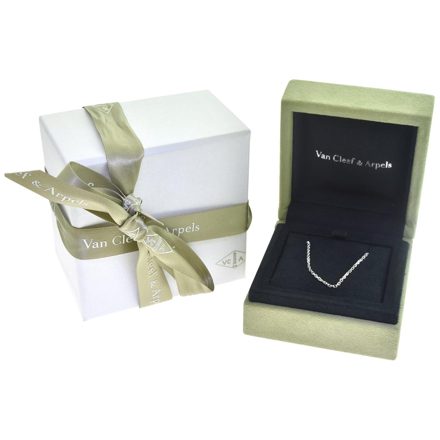 Van Cleef & Arpels Necklaces 285 For Sale at 1stdibs