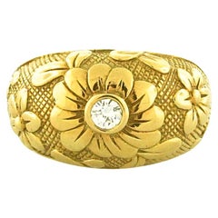 Van Cleef
Arpels, 18 Karat Yellow Gold and Diamond Dome Ring Vintage Van Cleef
Arpels, 18 Karat Yellow Gold and Diamond Dome Ring