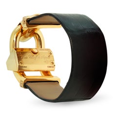 Van Cleef & Arpels 18 Karat Yellow Gold Diamond Alligator Skin Cadenas Watch