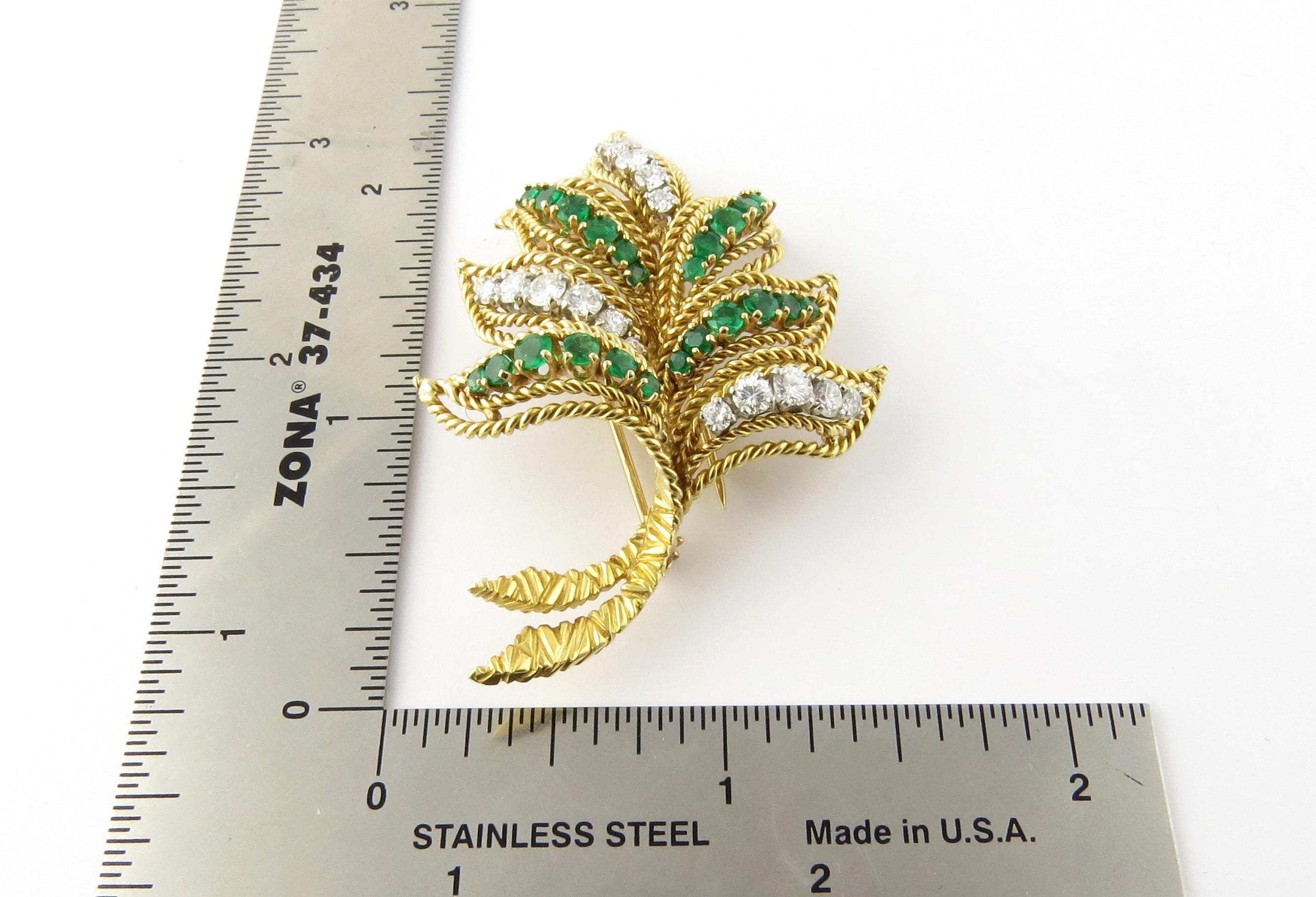 Van Cleef & Arpels 18 Karat Yellow Gold Diamond Emerald Leaf Brooch Pin 2