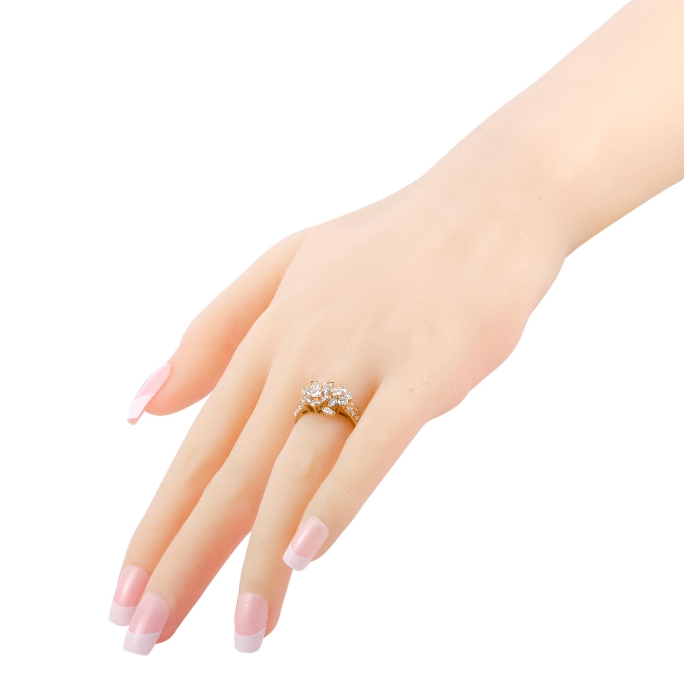Women's Van Cleef & Arpels 18 Karat Yellow Gold Diamond Flower Ring