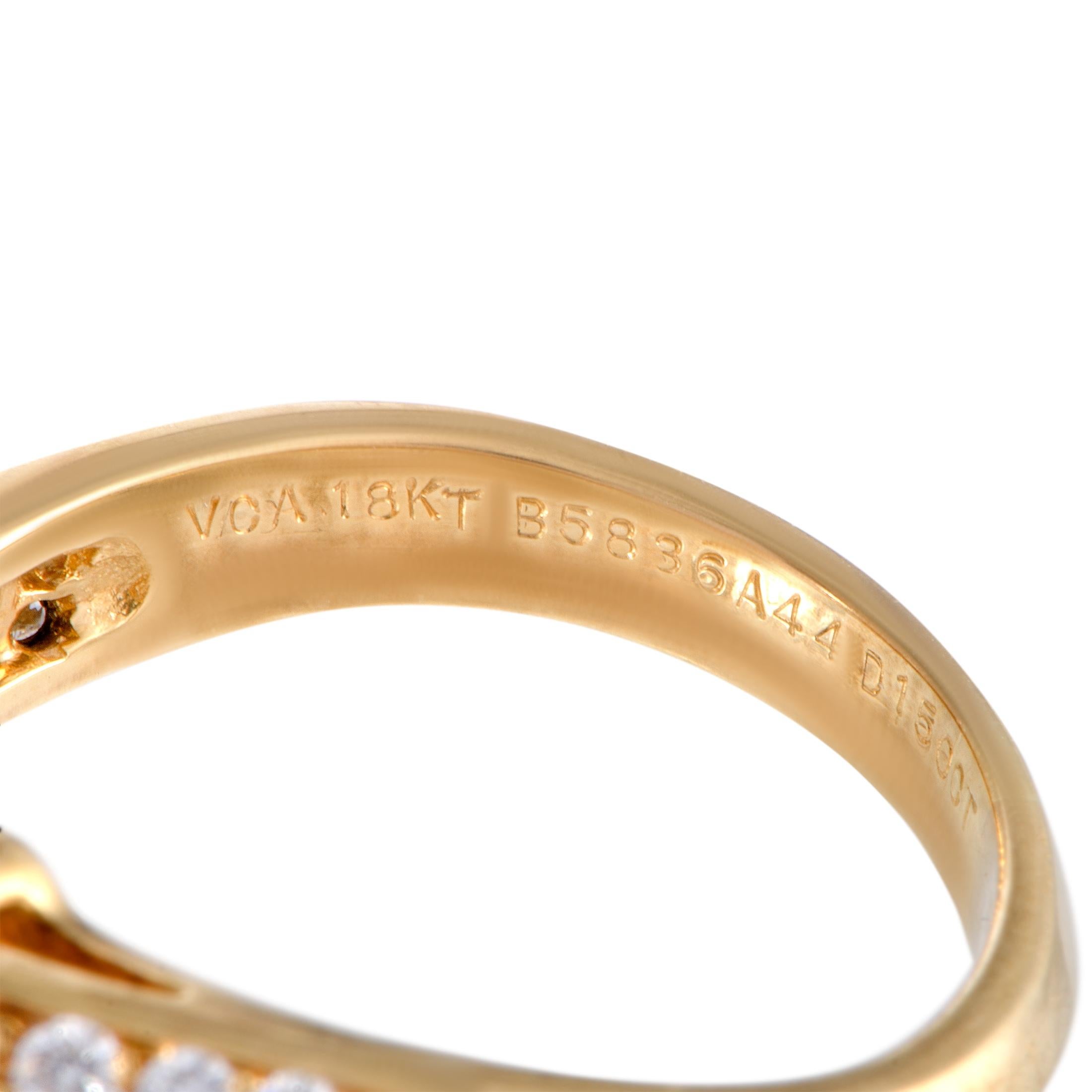 Van Cleef & Arpels 18 Karat Yellow Gold Diamond Flower Ring 1