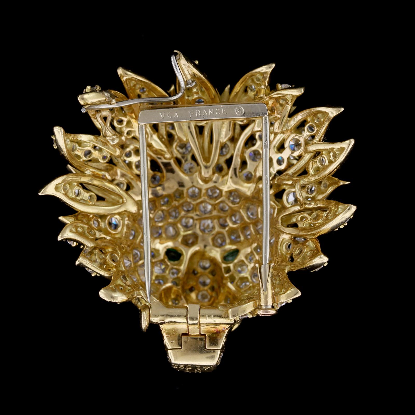Van Cleef & Arpels 18 Karat Yellow Gold Diamond Lion Brooch In Good Condition In Nashua, NH