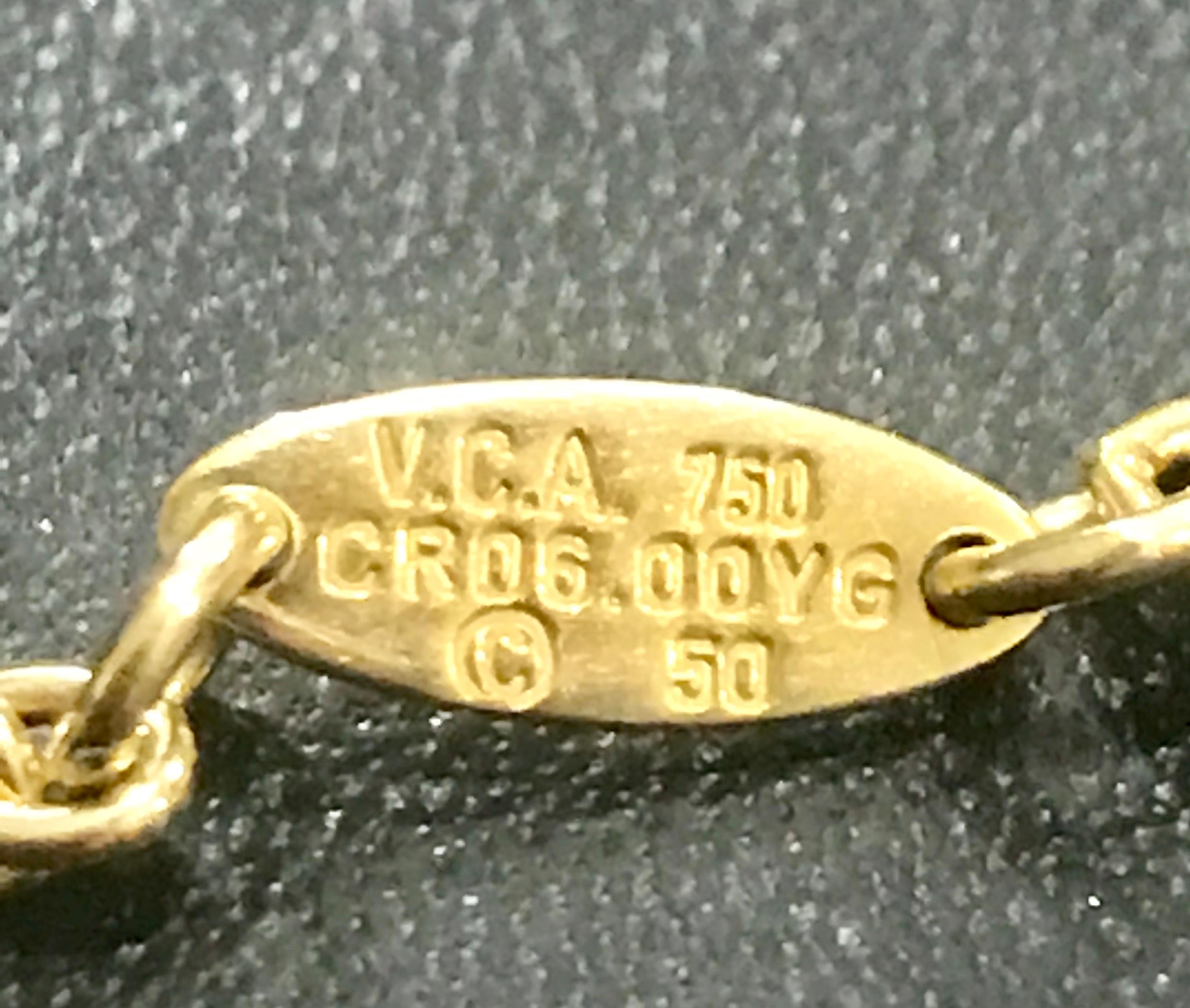 gold heart pendant designs
