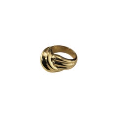 Van Cleef & Arpels 18 Karat Yellow Gold Knot Ring Size 6.5 #18459