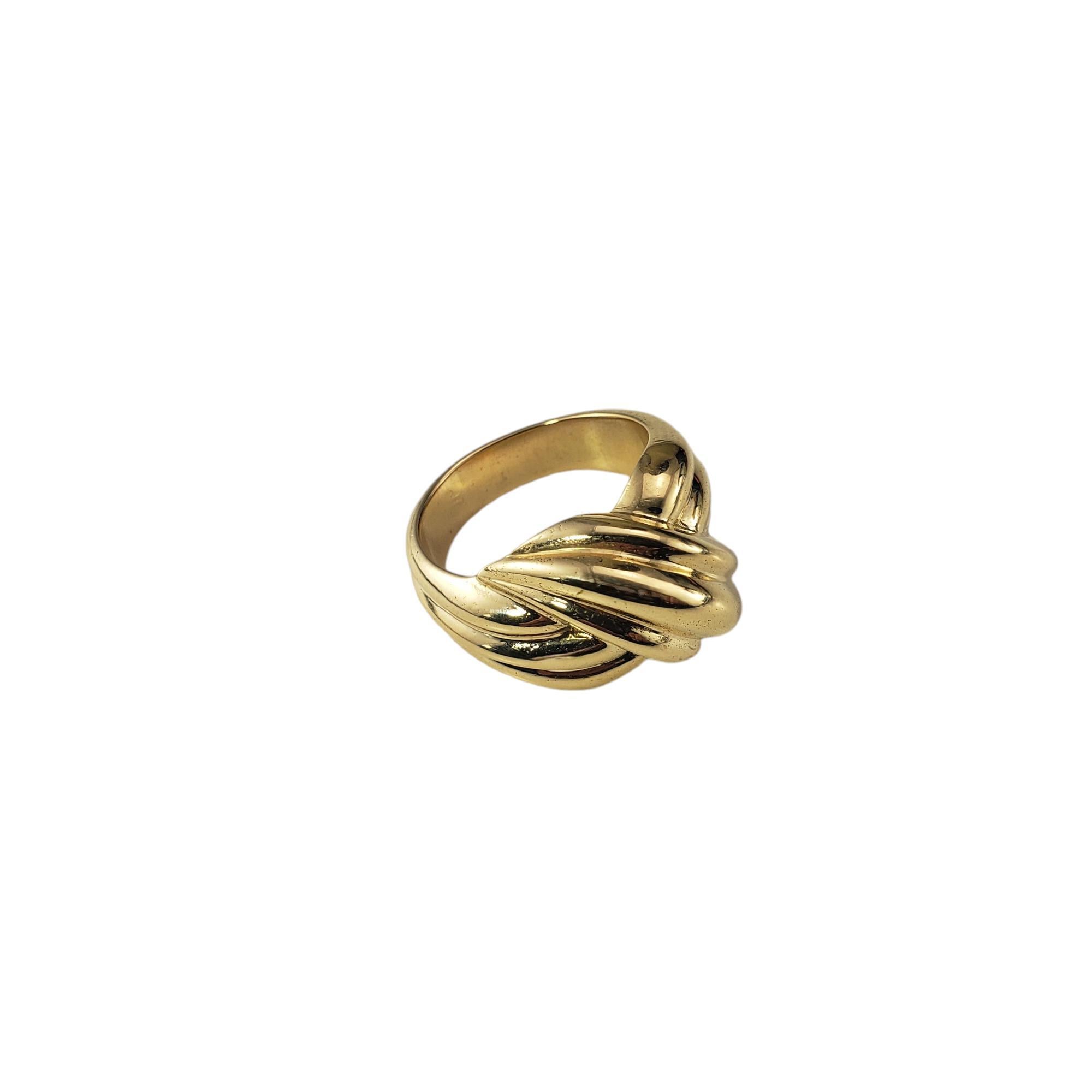 Van Cleef & Arpels 18 Karat Yellow Gold Knot Ring Size 6.5 #18459 In Good Condition For Sale In Washington Depot, CT