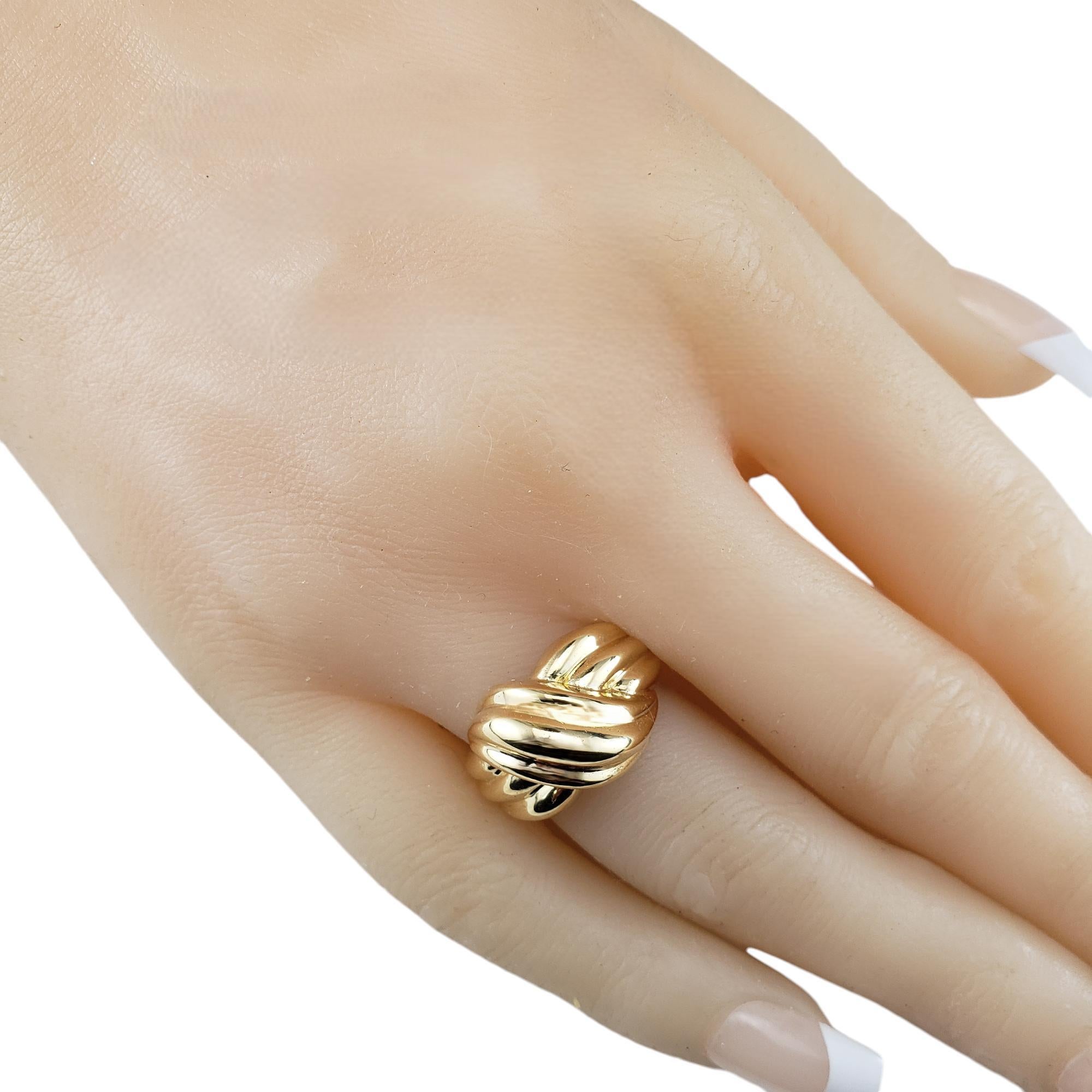 Van Cleef & Arpels 18 Karat Yellow Gold Knot Ring Size 6.5 #18459 For Sale 4