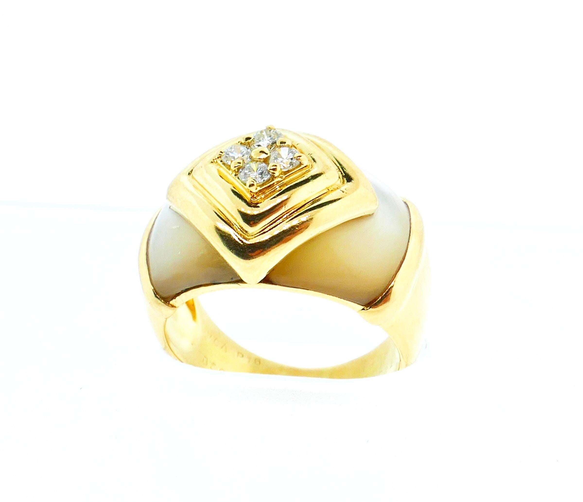 Van Cleef & Arpels 18 Karat Yellow Gold Mother of Peal Diamond Ring 5