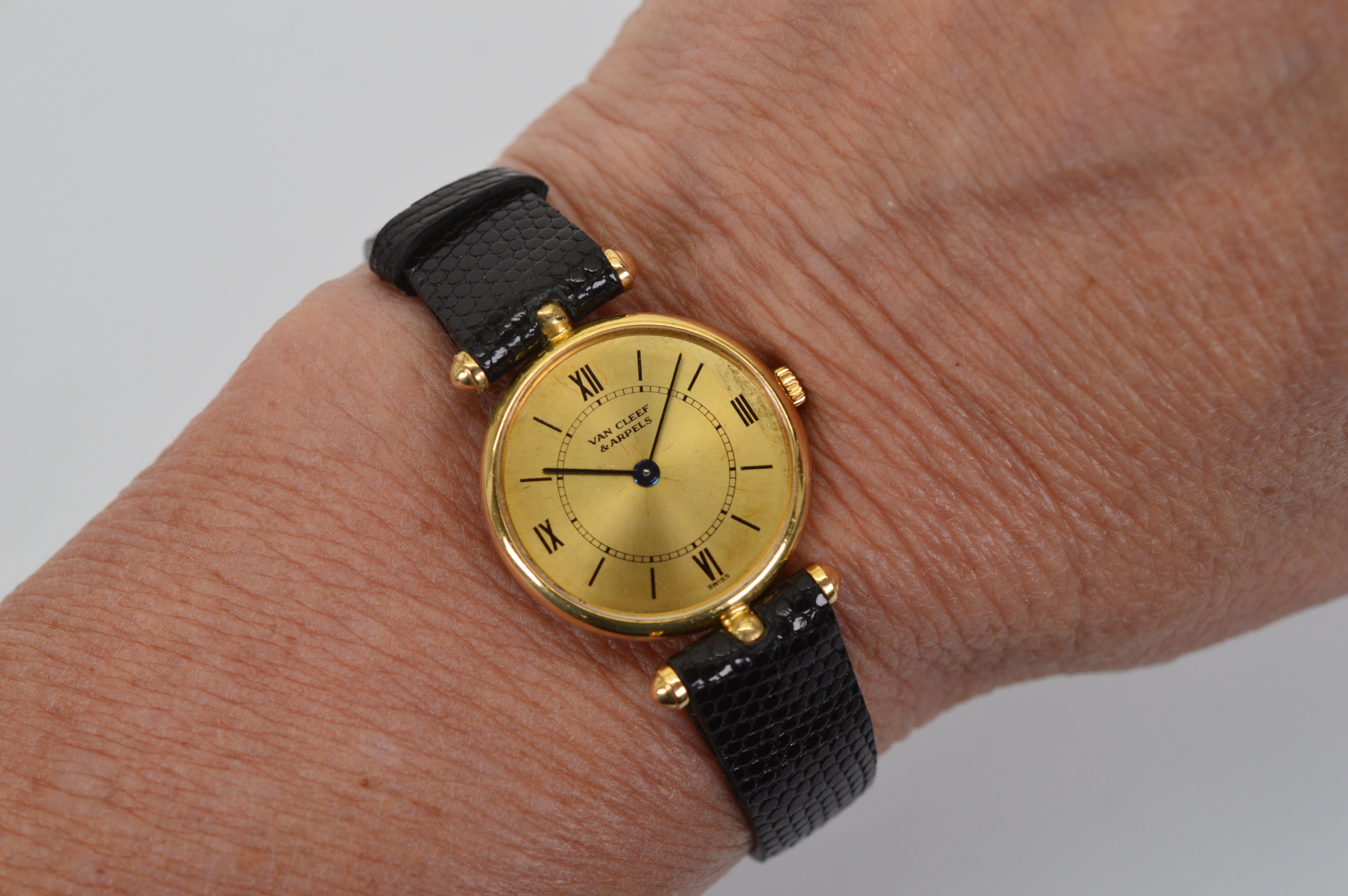 Van Cleef & Arpels 18 Karat Yellow Gold Piaget Ladies Wrist Watch 2