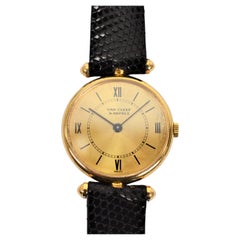 Van Cleef & Arpels 18 Karat Yellow Gold Piaget Ladies Wrist Watch