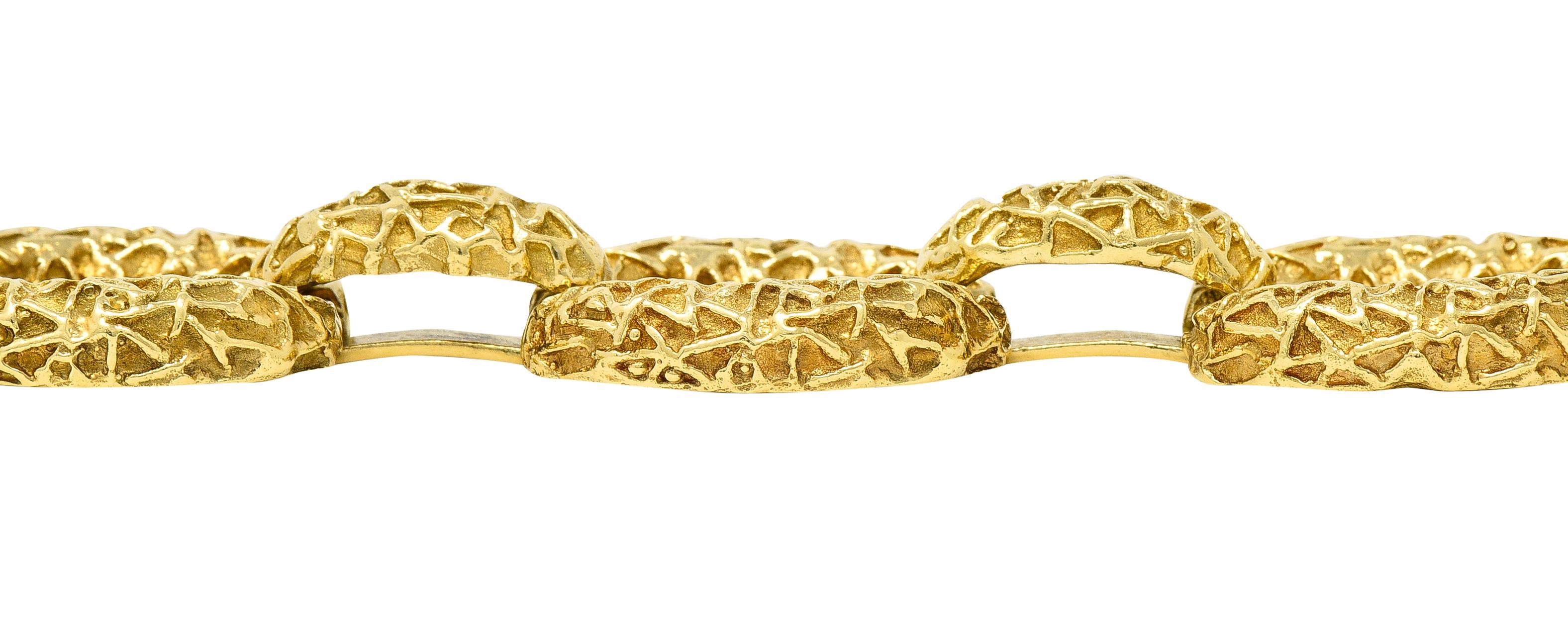 Van Cleef & Arpels 18 Karat Gelbgold Texturiertes ovales Gliederarmband im Vintage-Stil 7
