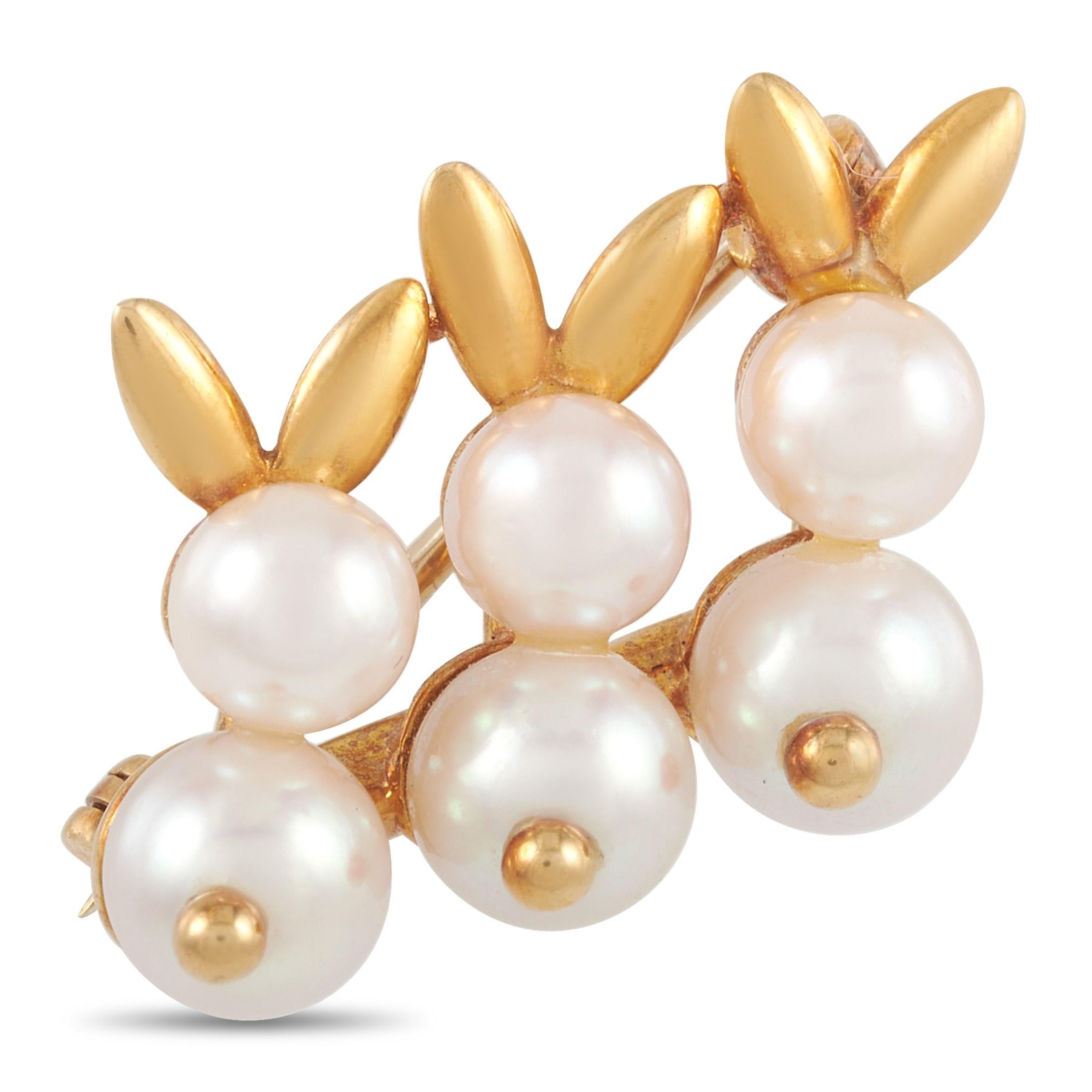 Van Cleef & Arpels: 18 Karat Gelbgold Perlenbrosche mit drei Kaninchen (Gemischter Schliff)