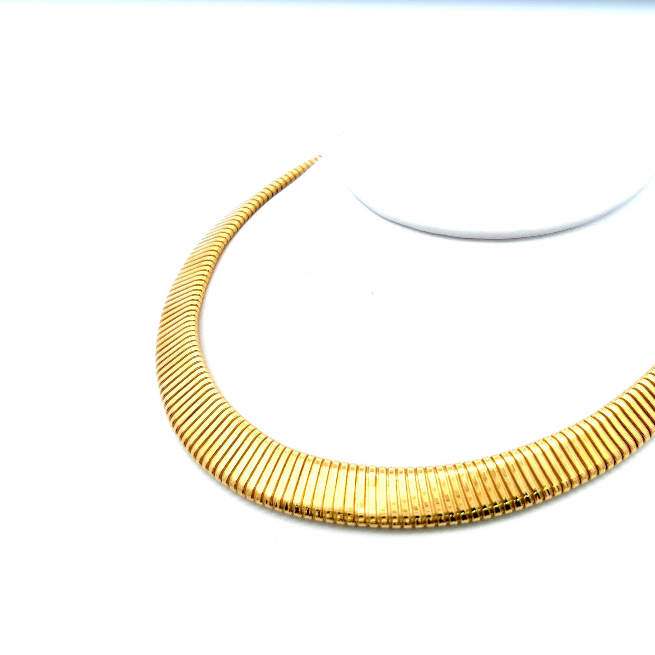 Progettista:
Van Cleef & Arpels
Titolo:
Van Cleef & Arpels, collana girocollo in oro giallo 18 carati
Stile:
Girocollo
Metallo:
oro giallo 18 carati
Peso:
44,45 grammi
Condizioni:
Vintage By e proprietà
ID prodotto:
5J569
Nota:
Si prega di notare